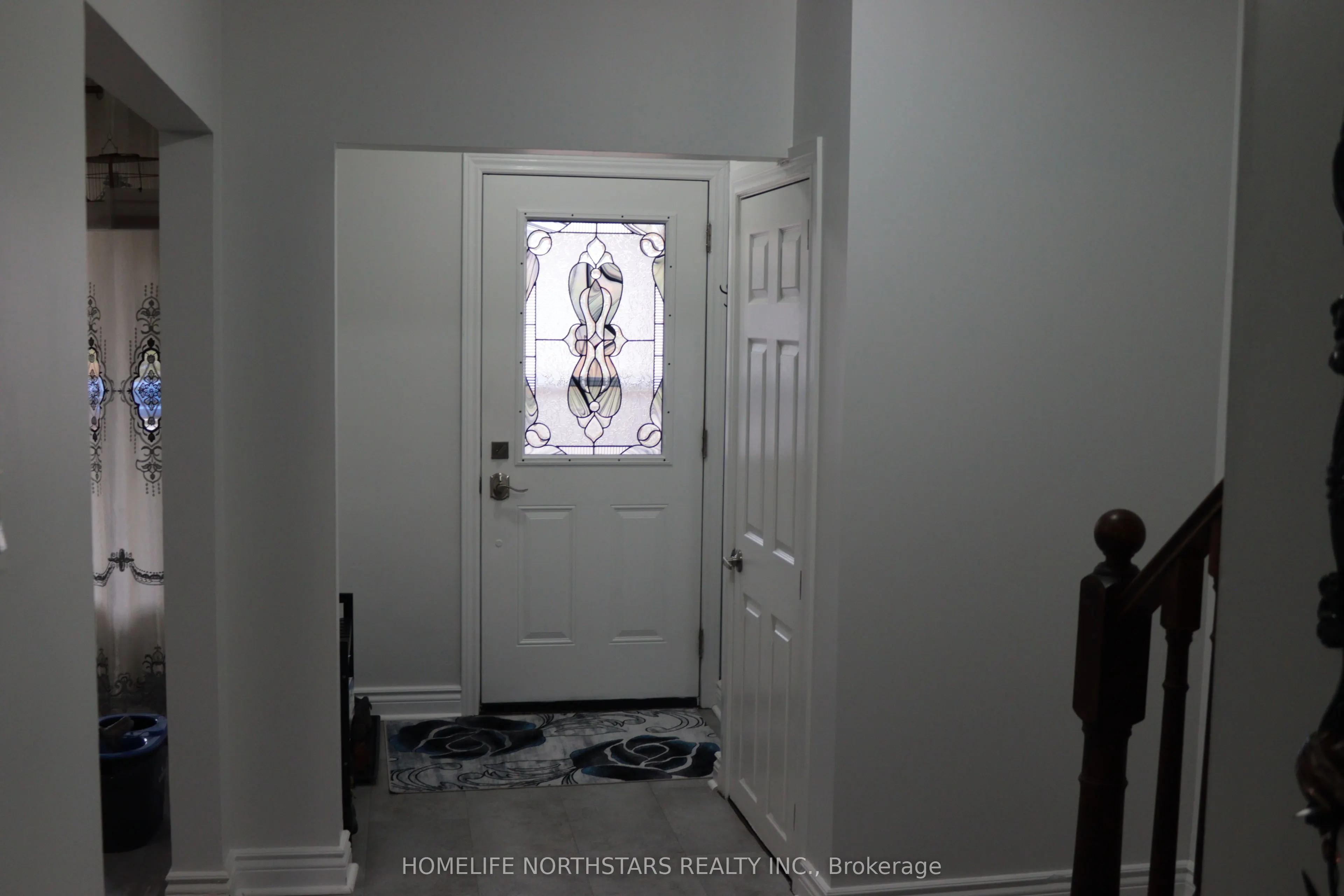 20 Demaris Avenue