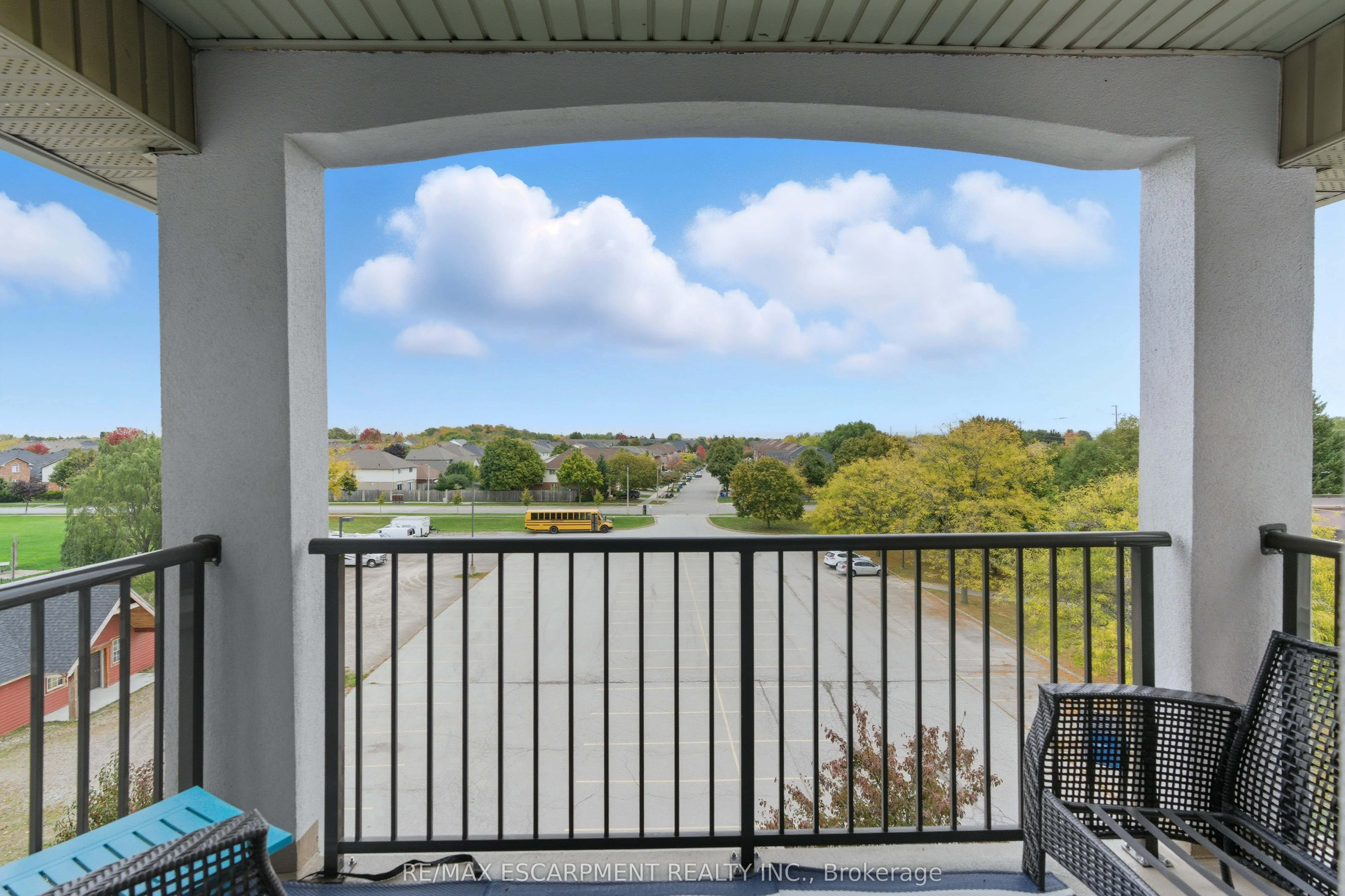 1411 Walkers Line, #409