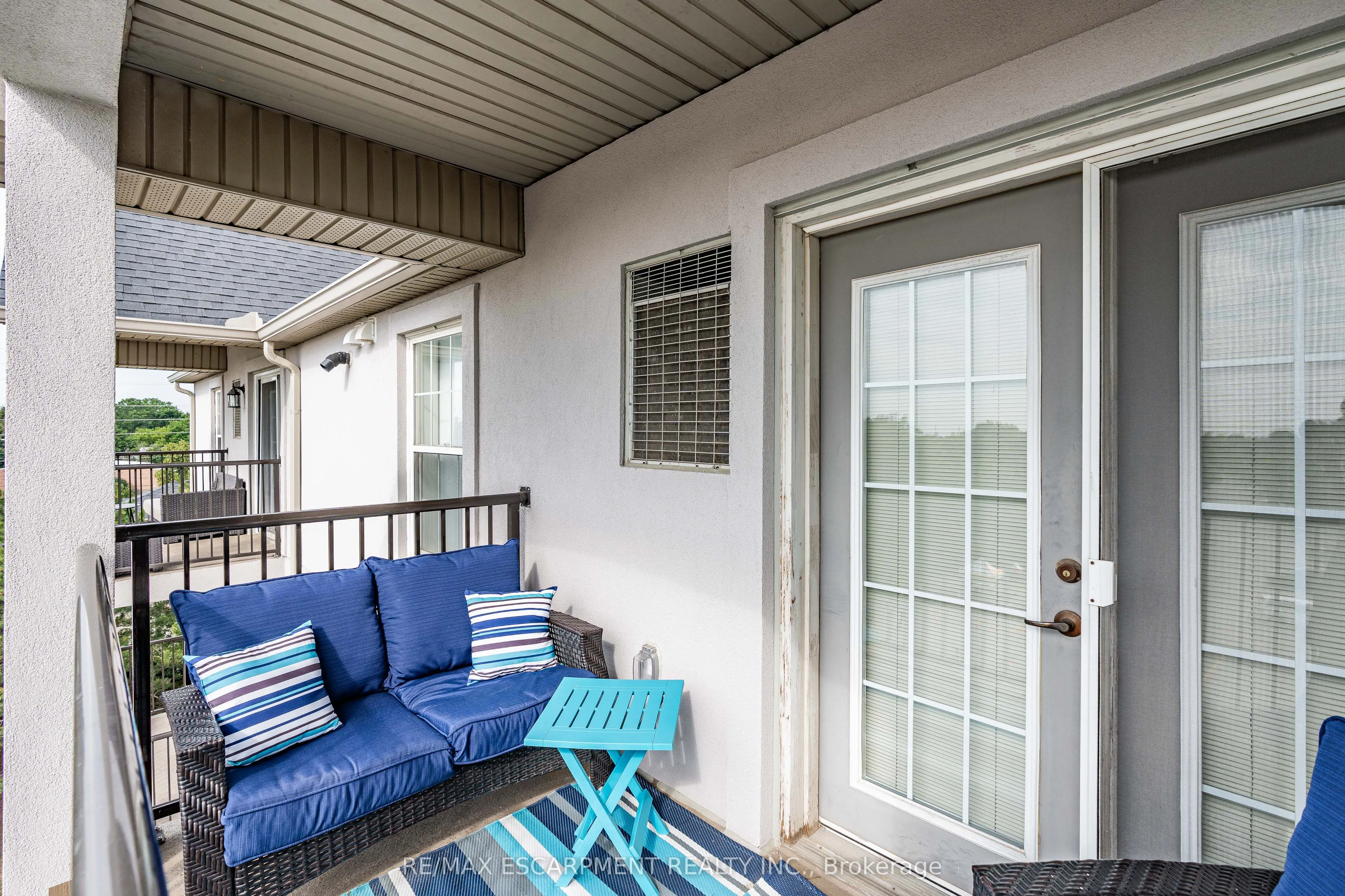 1411 Walkers Line, #409