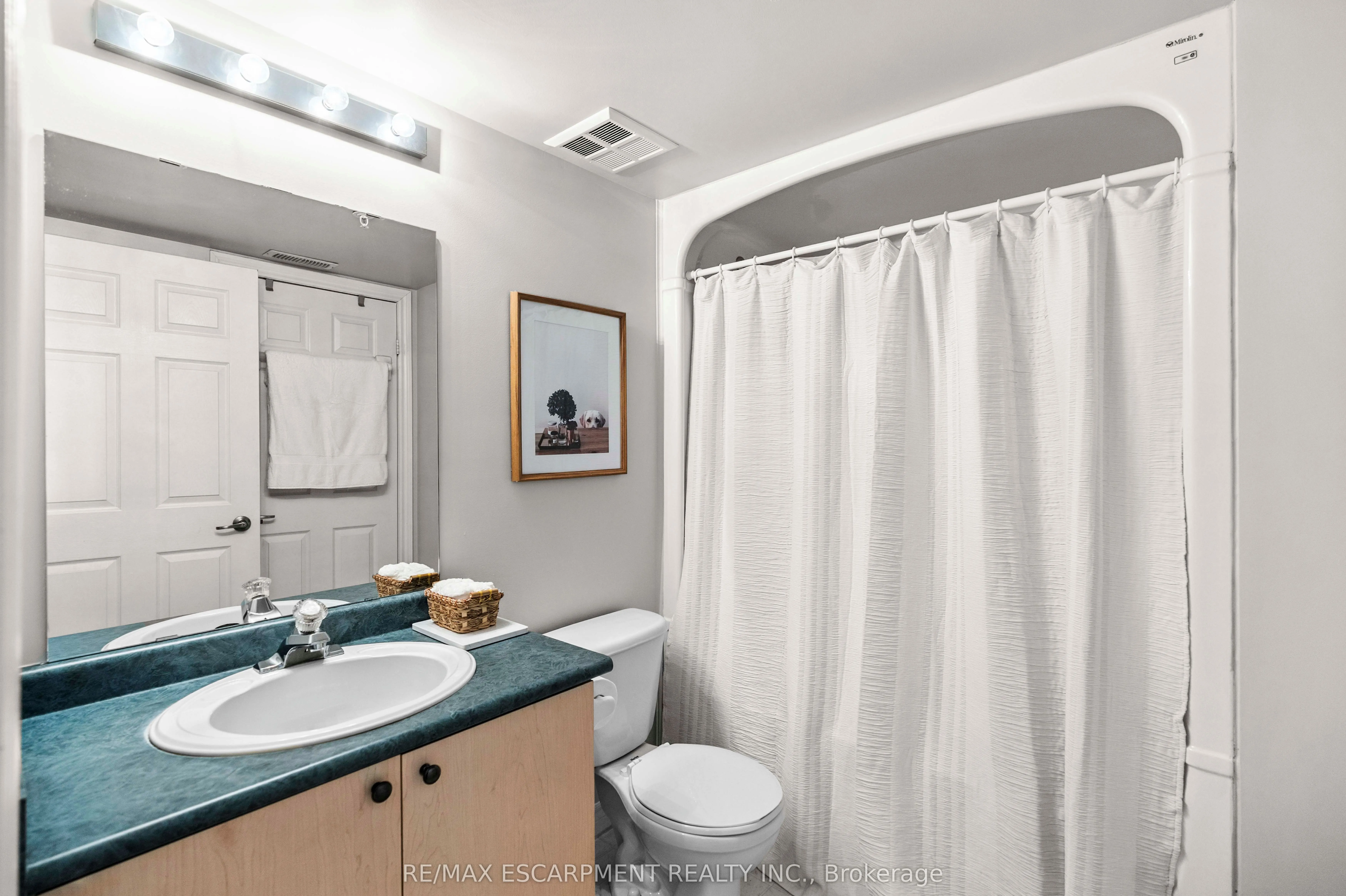 1411 Walkers Line, #409