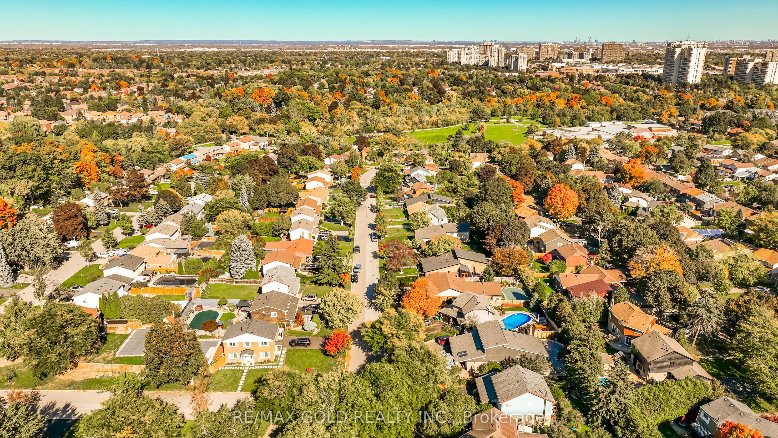 74 Lorraine Crescent