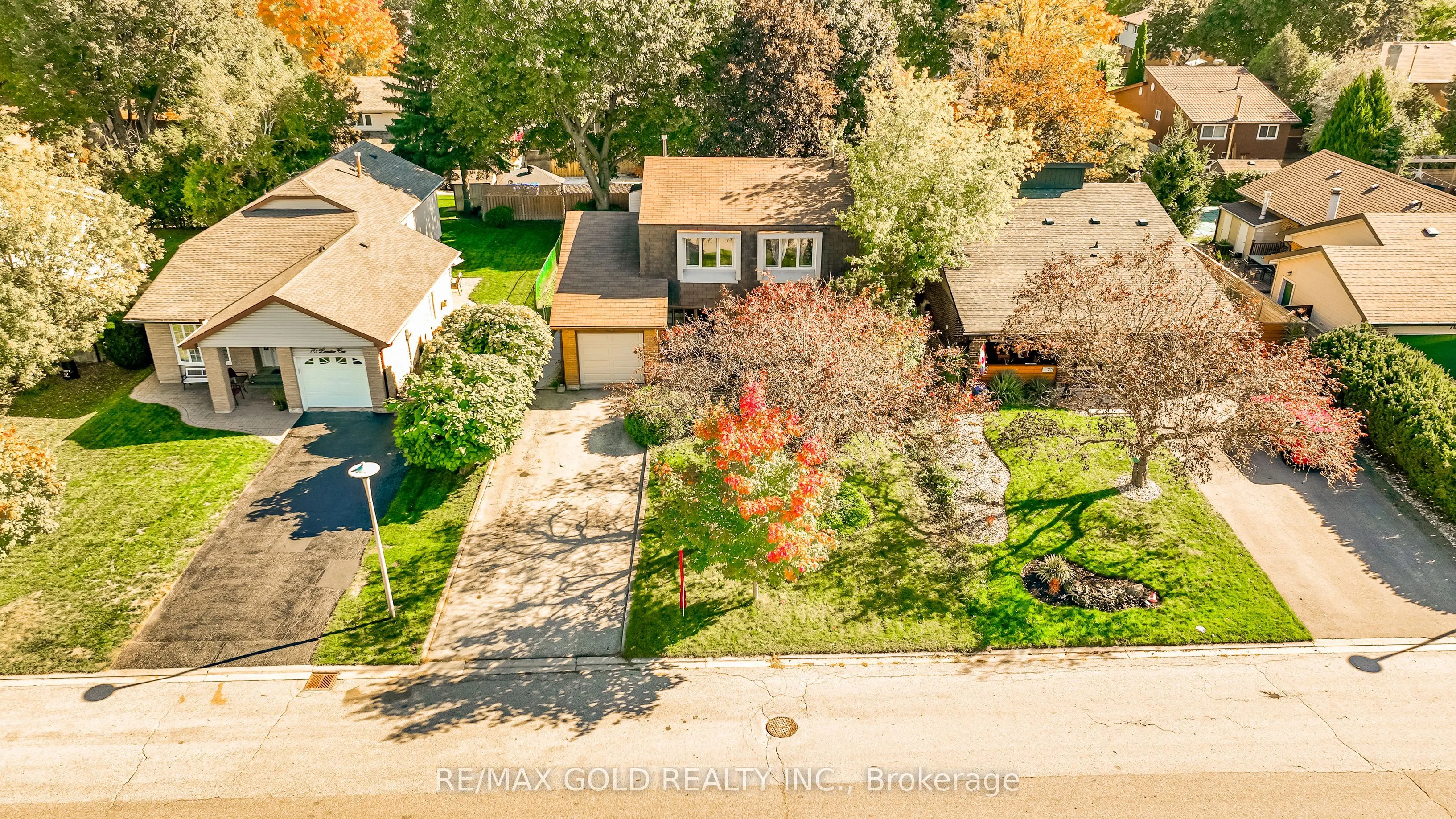 74 Lorraine Crescent