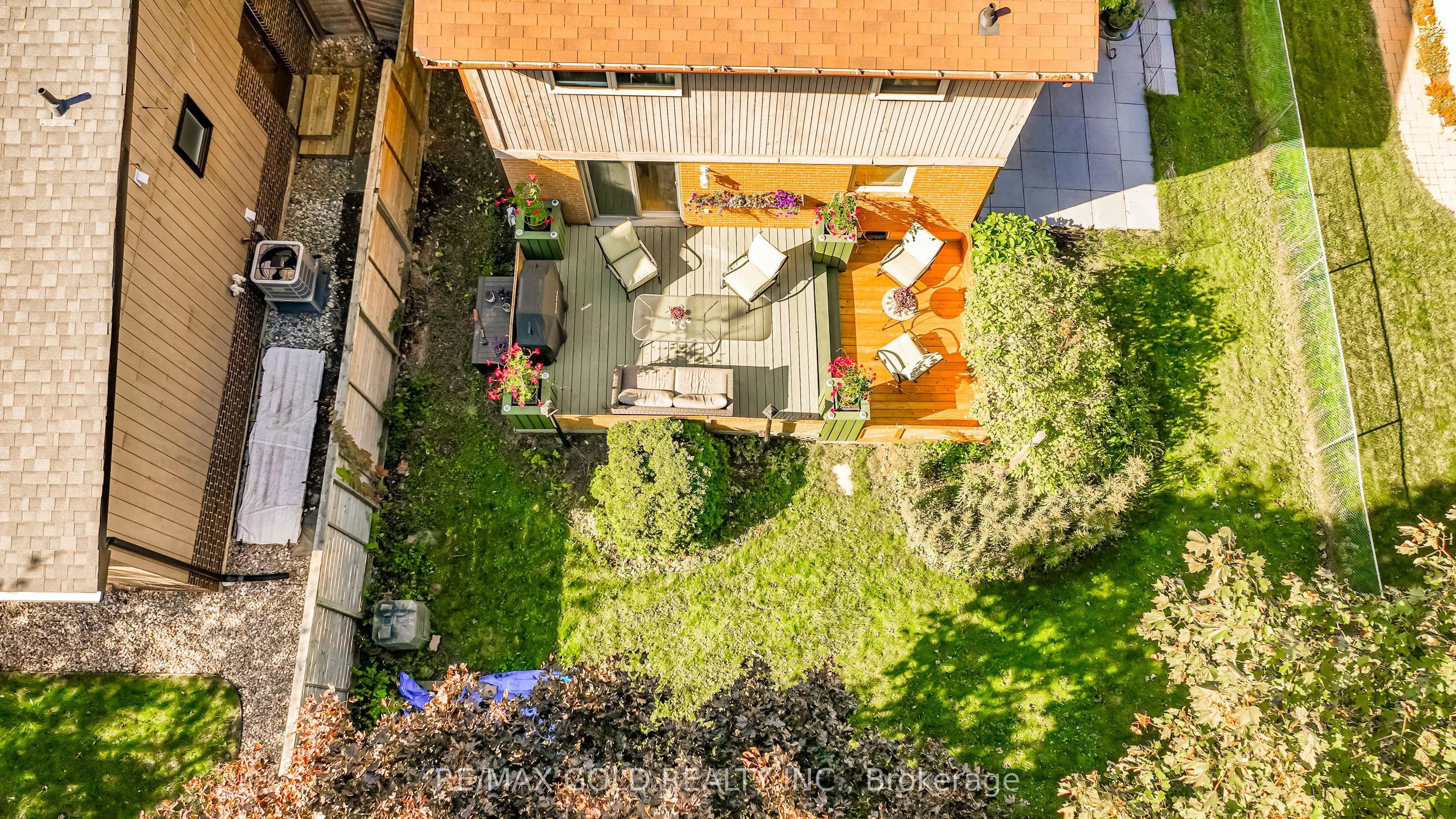 74 Lorraine Crescent