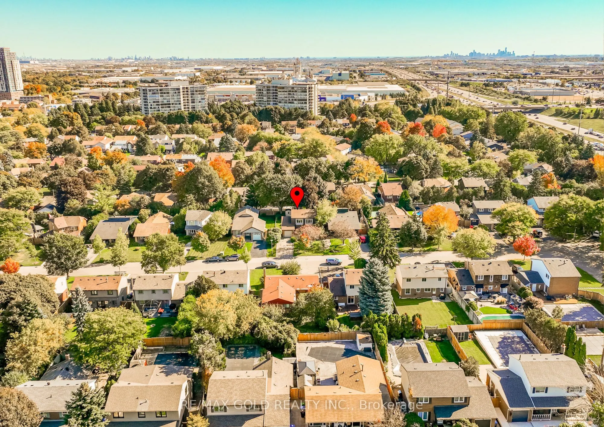 74 Lorraine Crescent