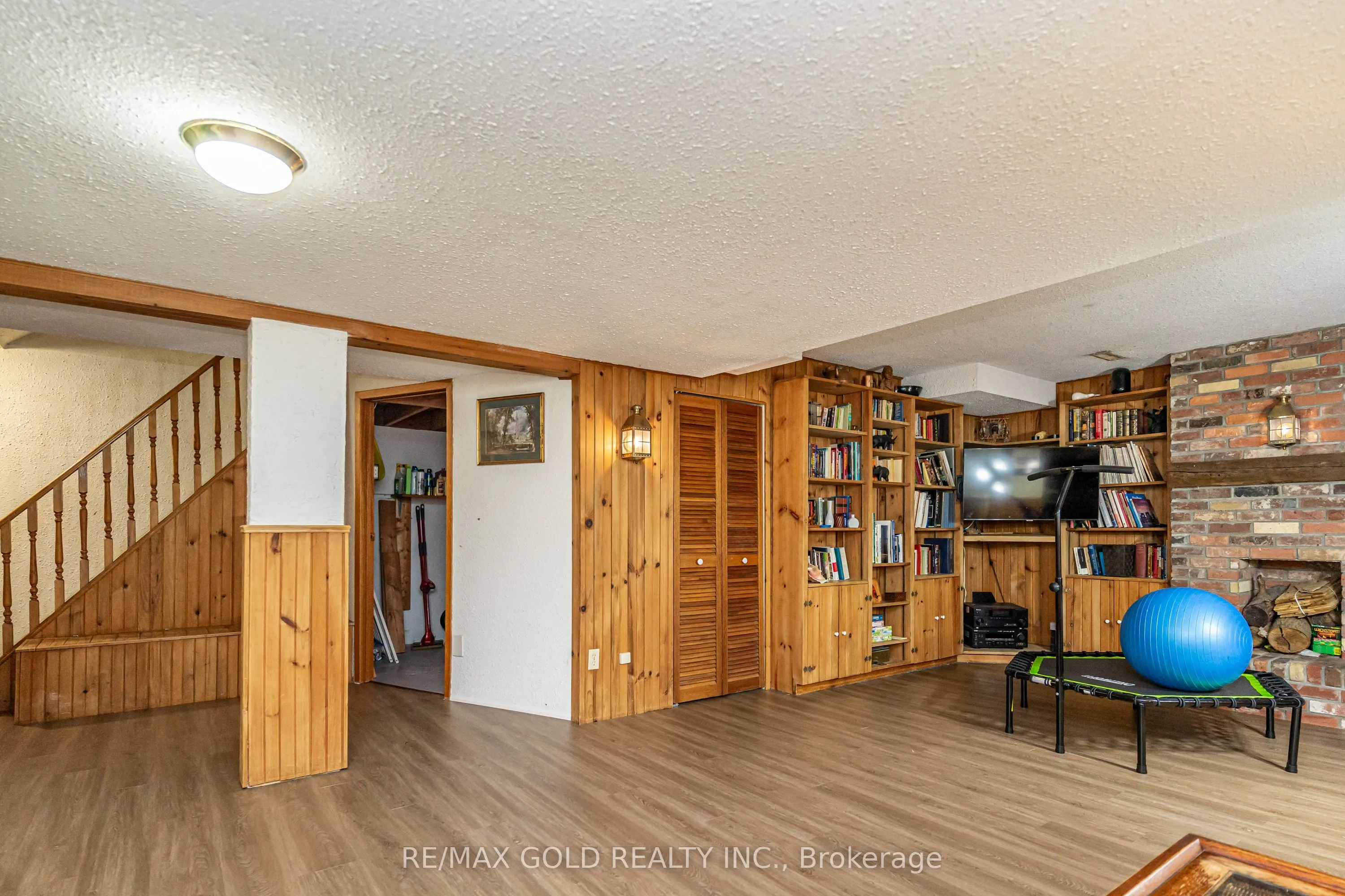 74 Lorraine Crescent