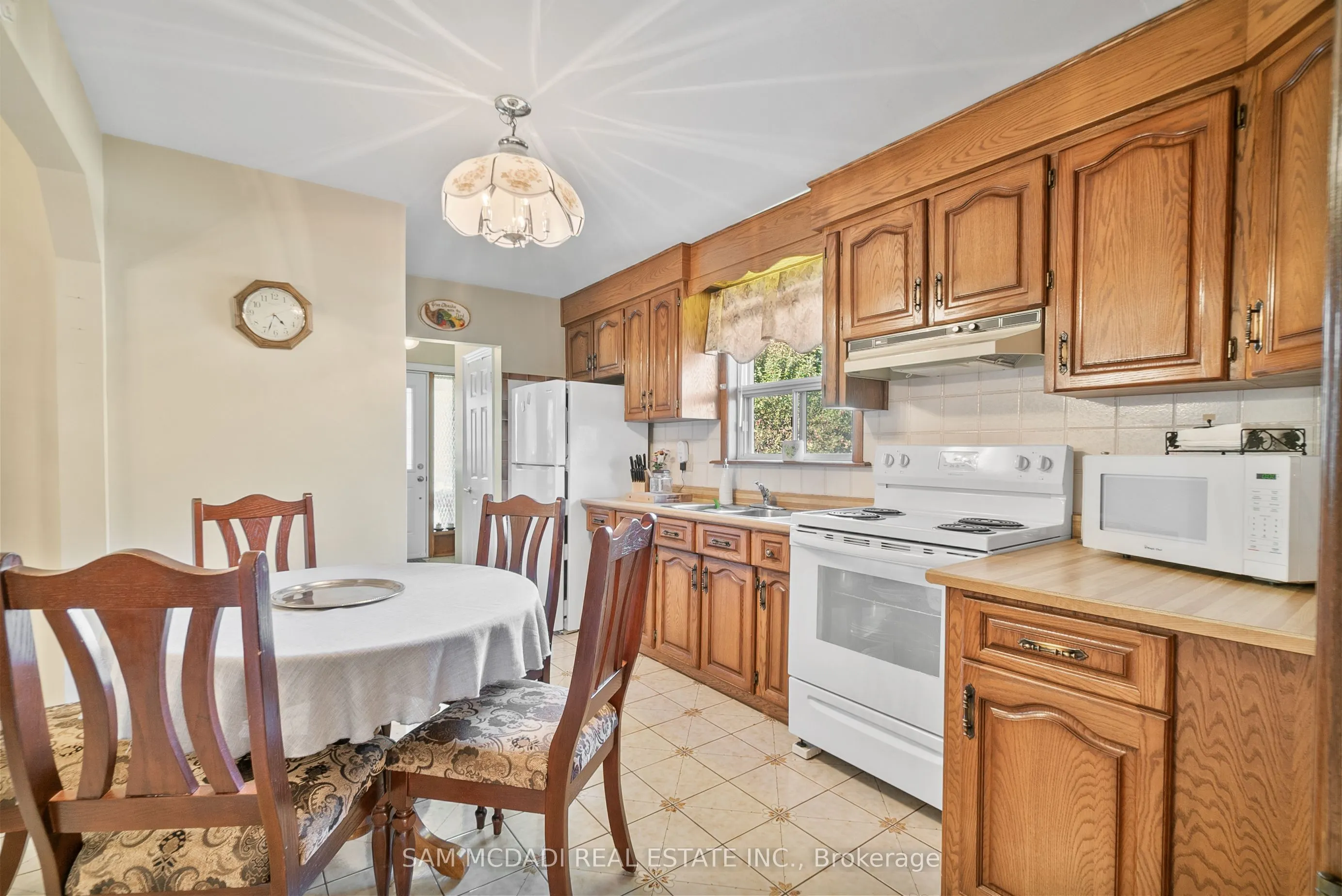 83 Evans Avenue