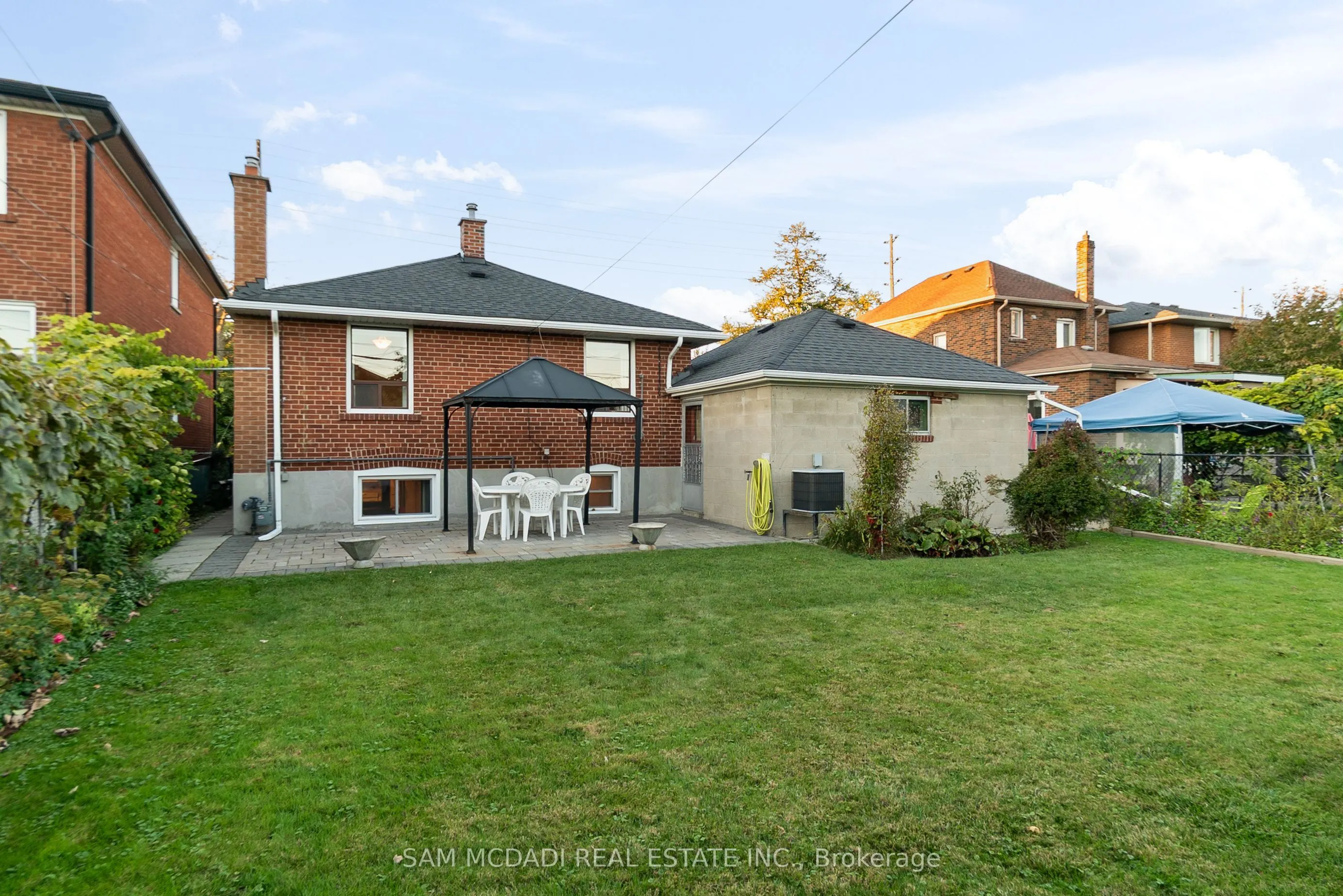 83 Evans Avenue