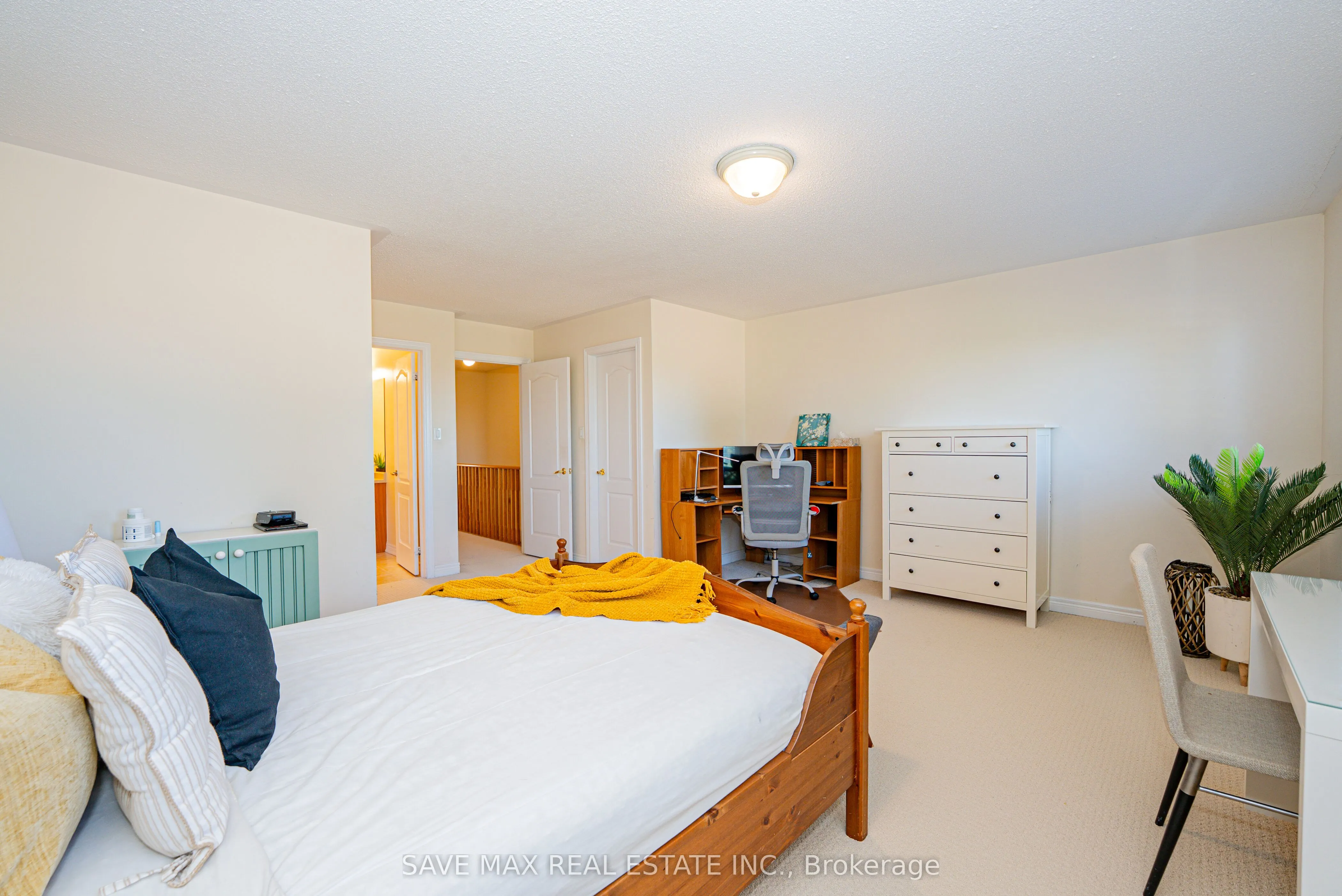 84 Rocky Point Crescent