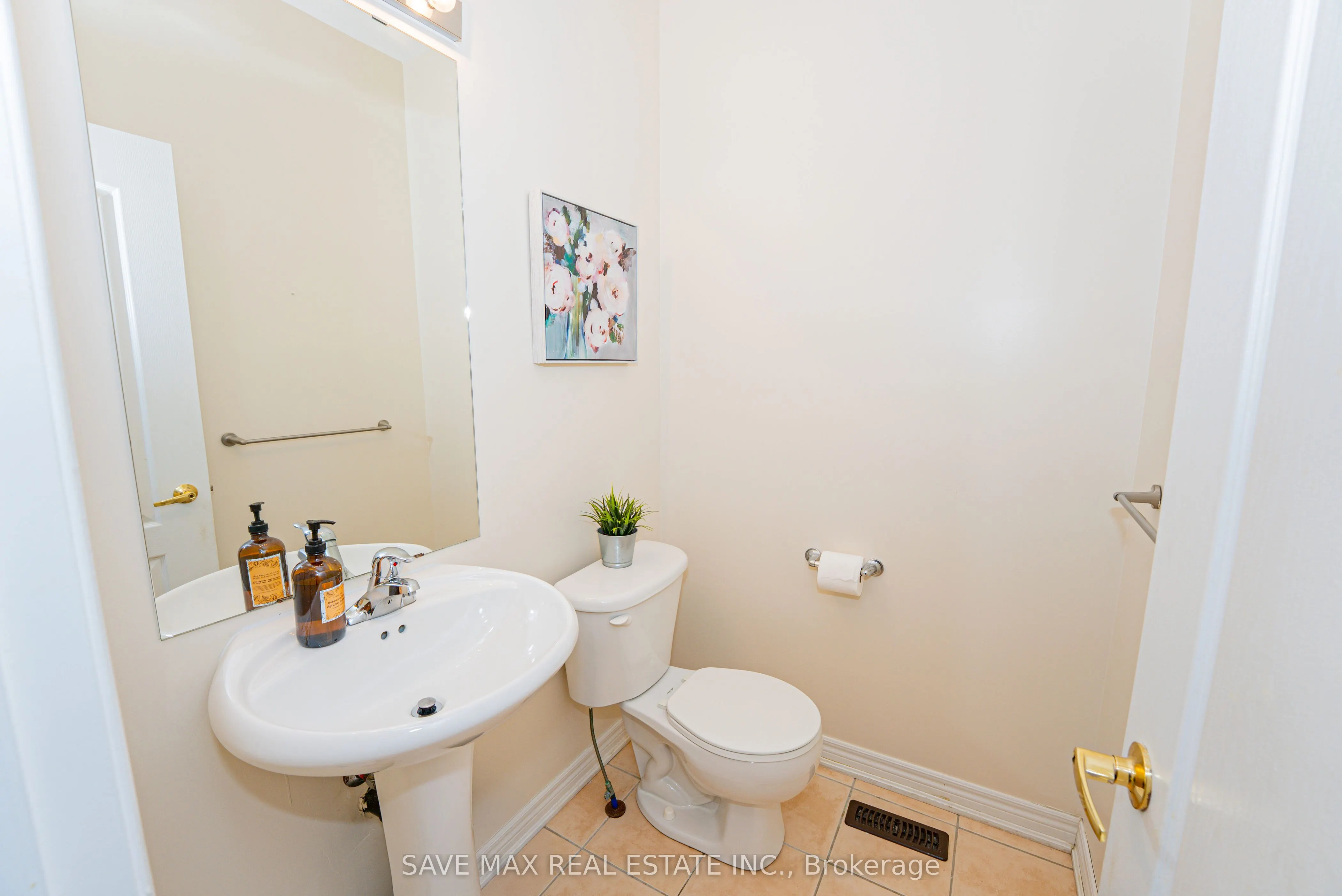 84 Rocky Point Crescent