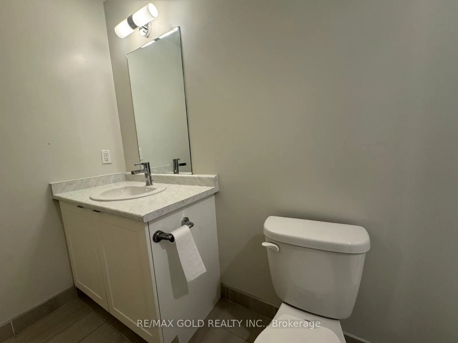 58 Sky Harbour Drive, #206