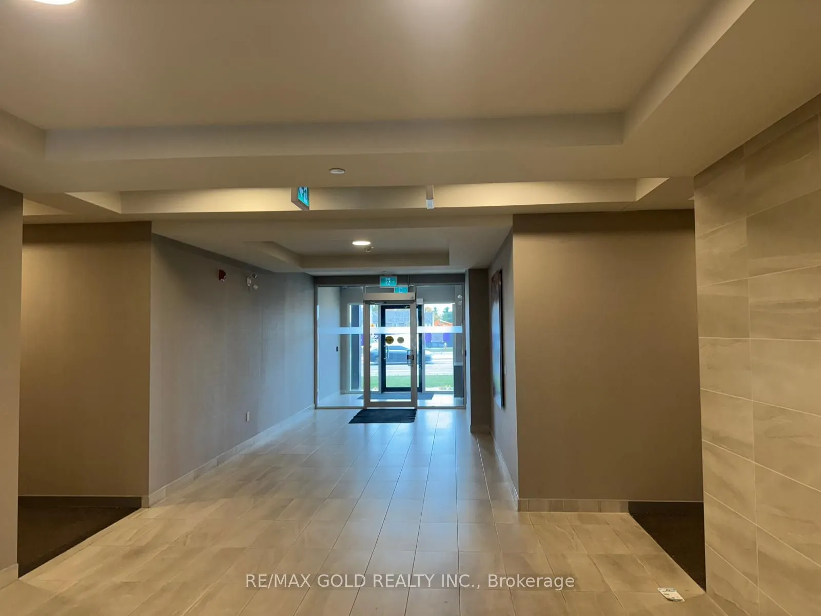 58 Sky Harbour Drive, #206