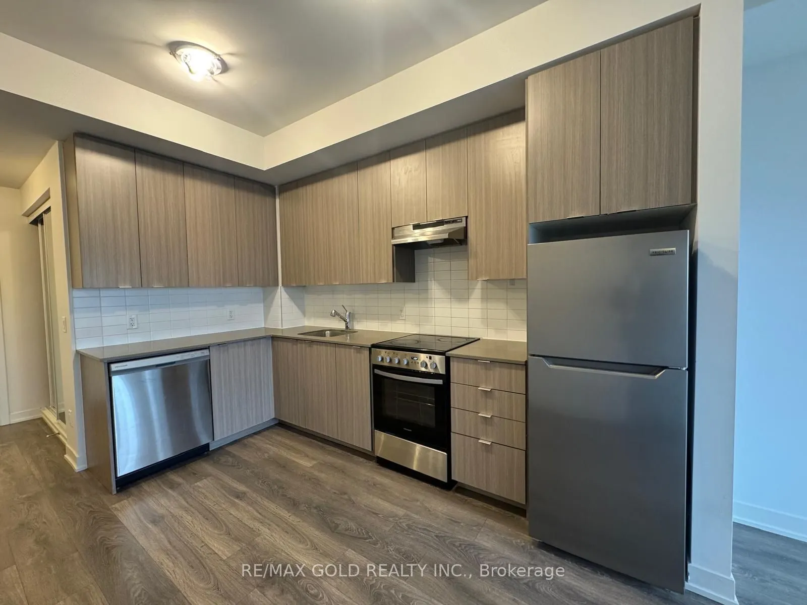 58 Sky Harbour Drive, #206