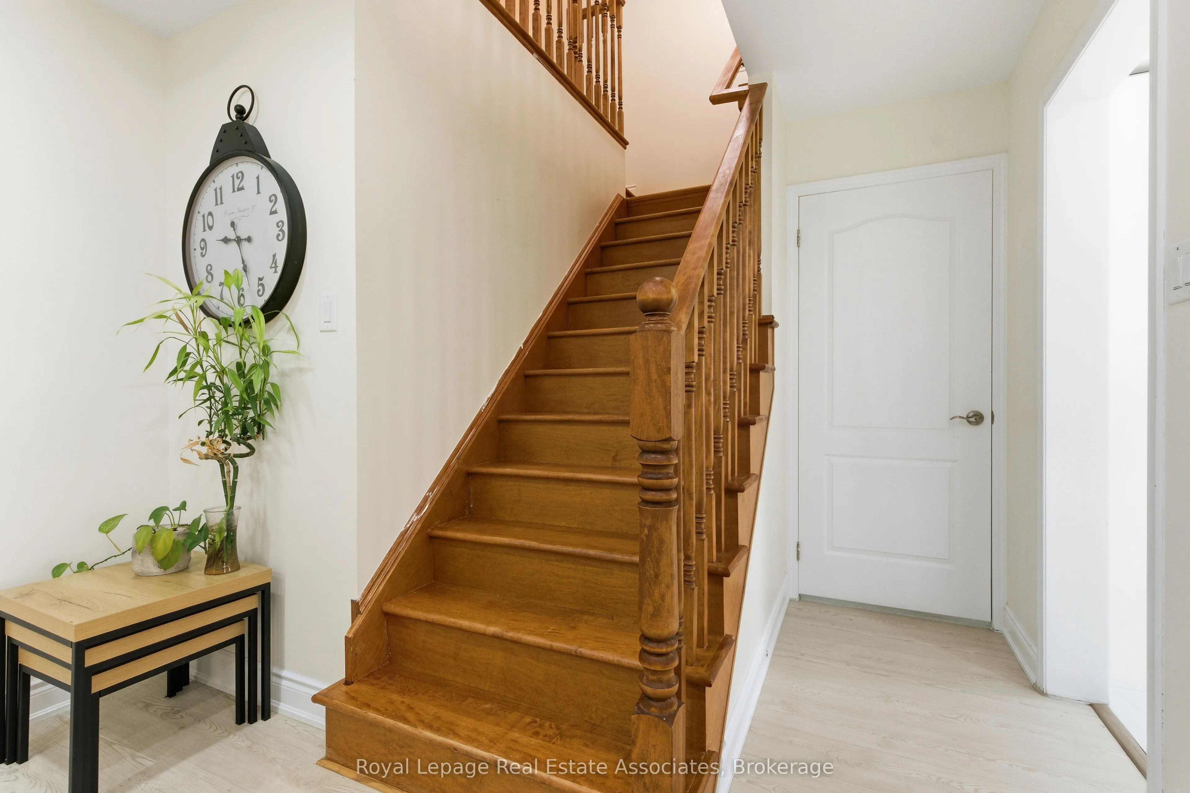 435 Pozbou Crescent