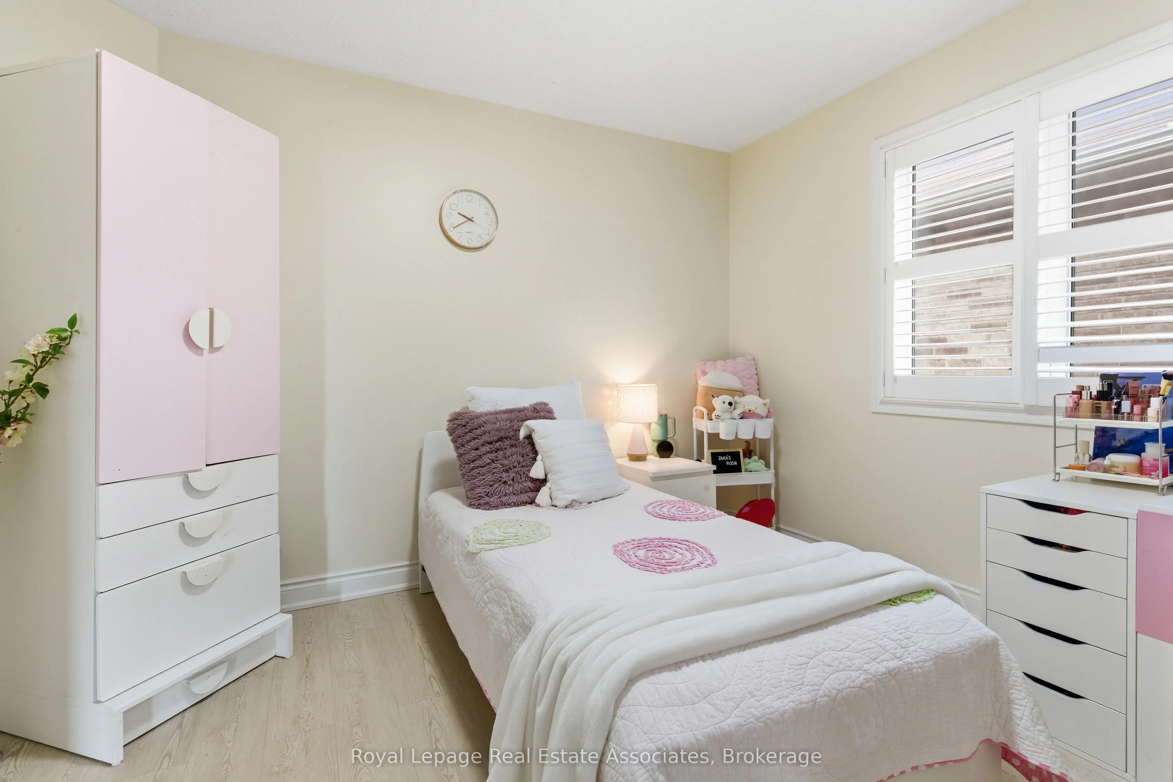 435 Pozbou Crescent