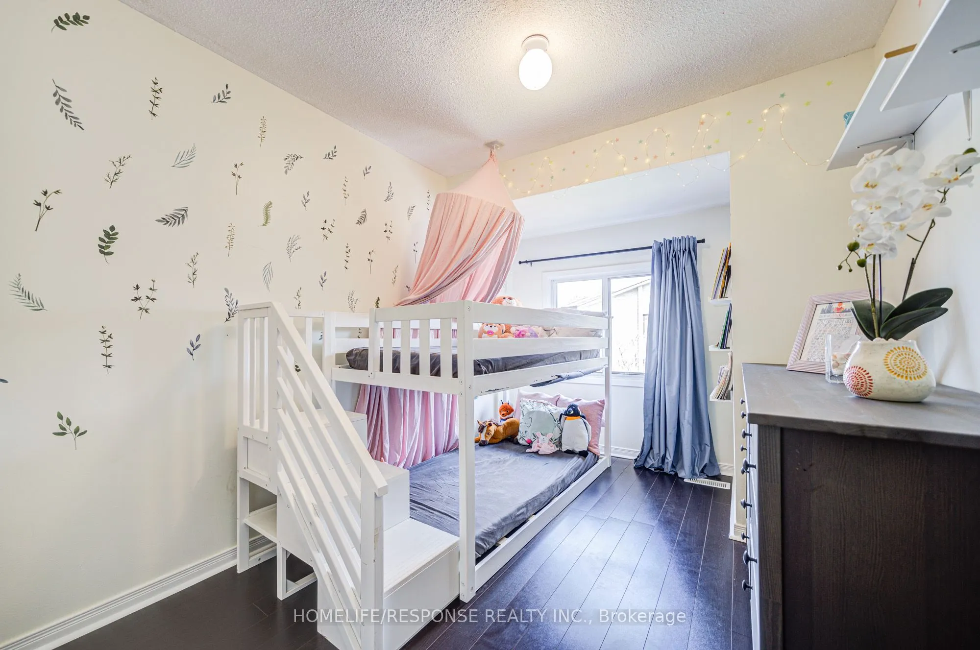 21 DAWSON Crescent, #21
