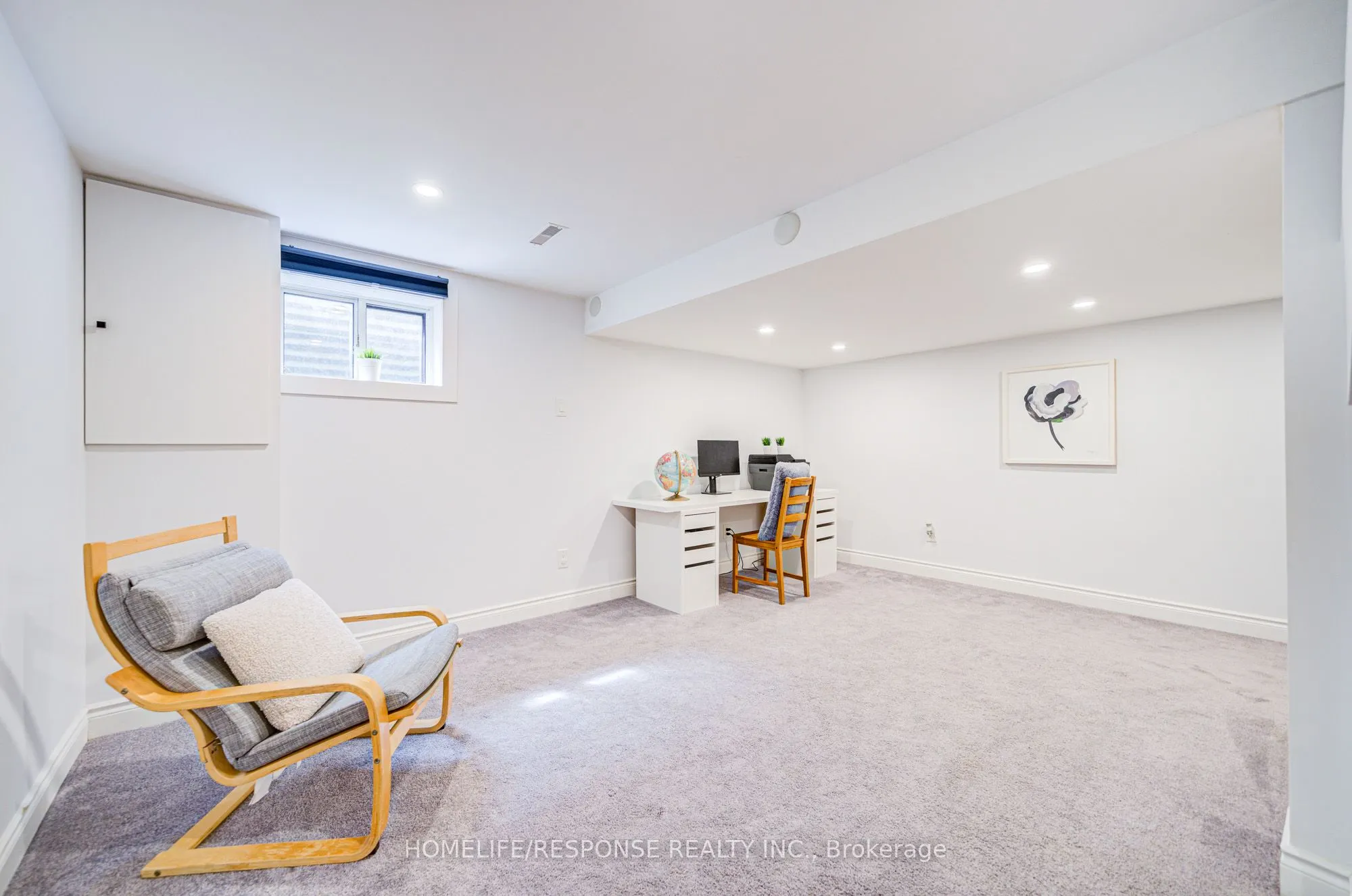 21 DAWSON Crescent, #21