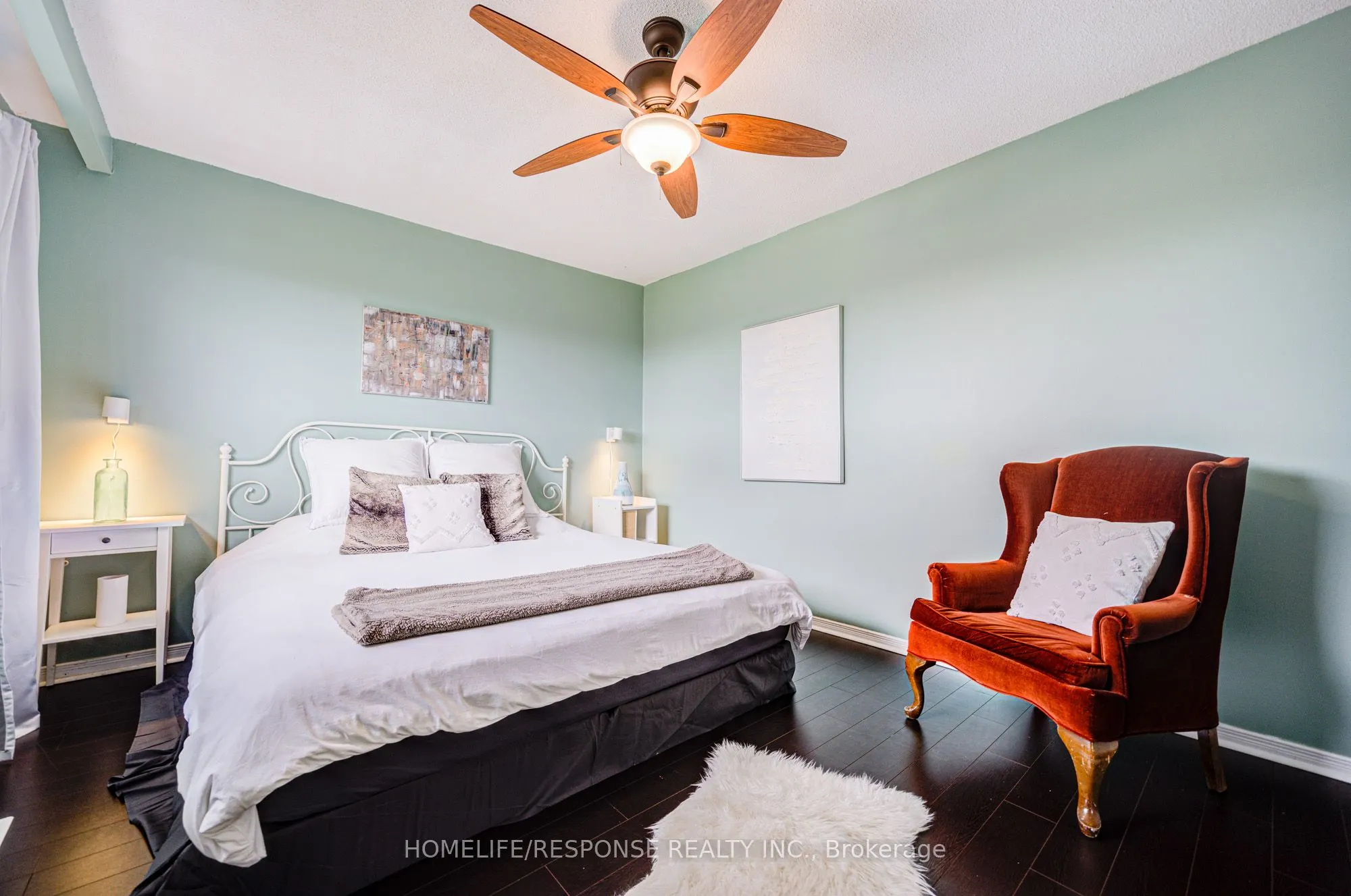 21 DAWSON Crescent, #21