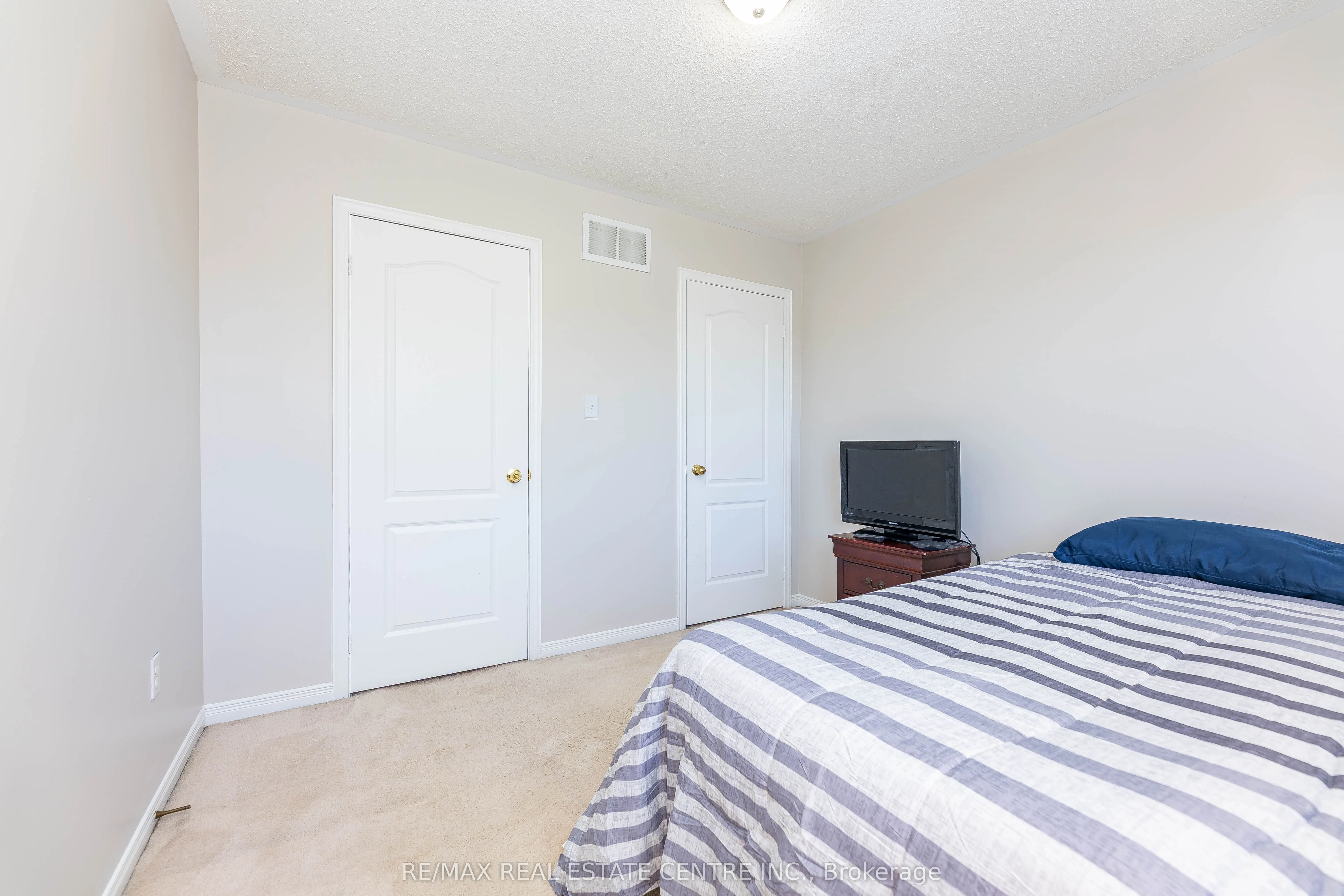 48 Zia Dodda Crescent