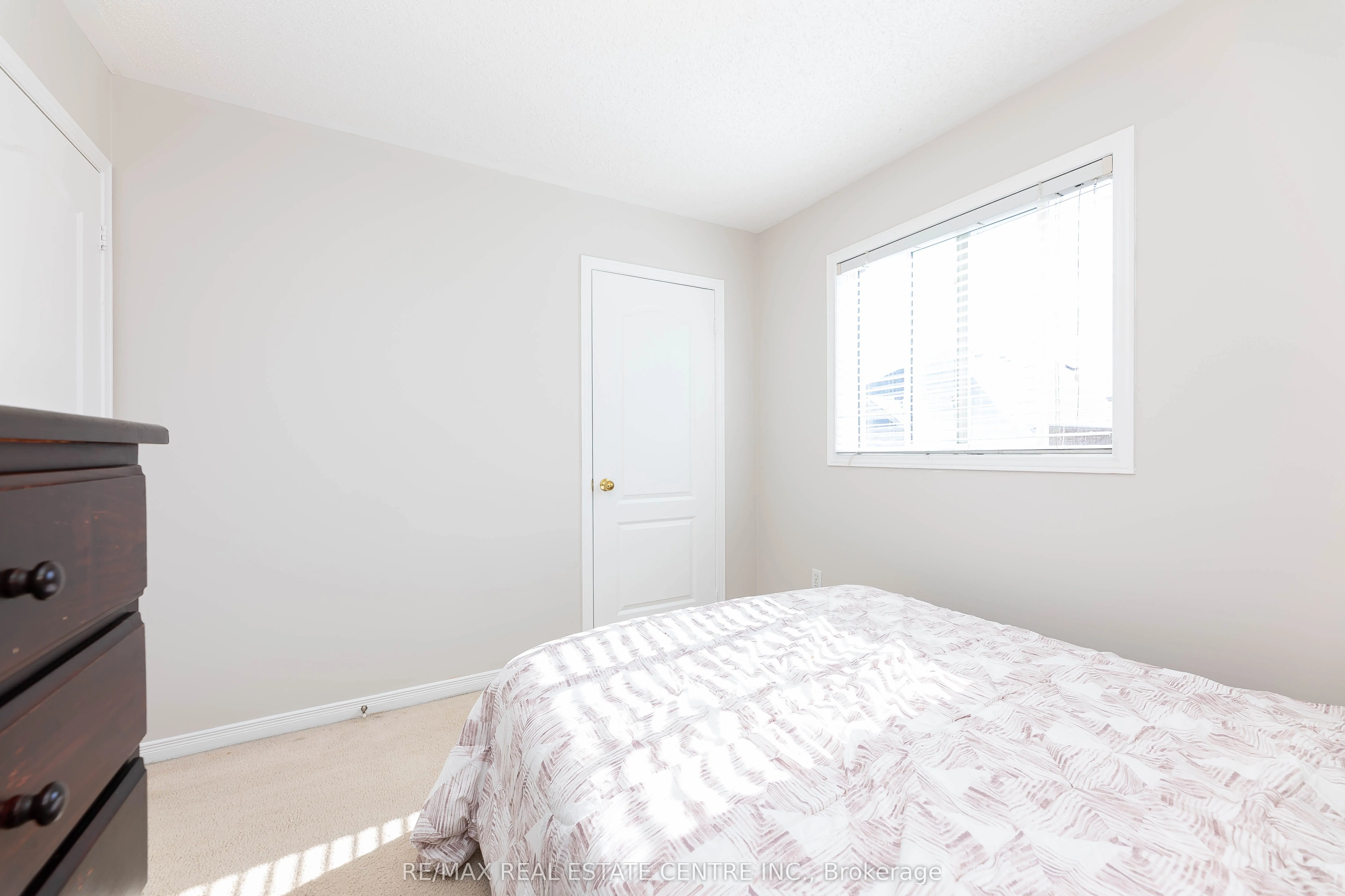 48 Zia Dodda Crescent