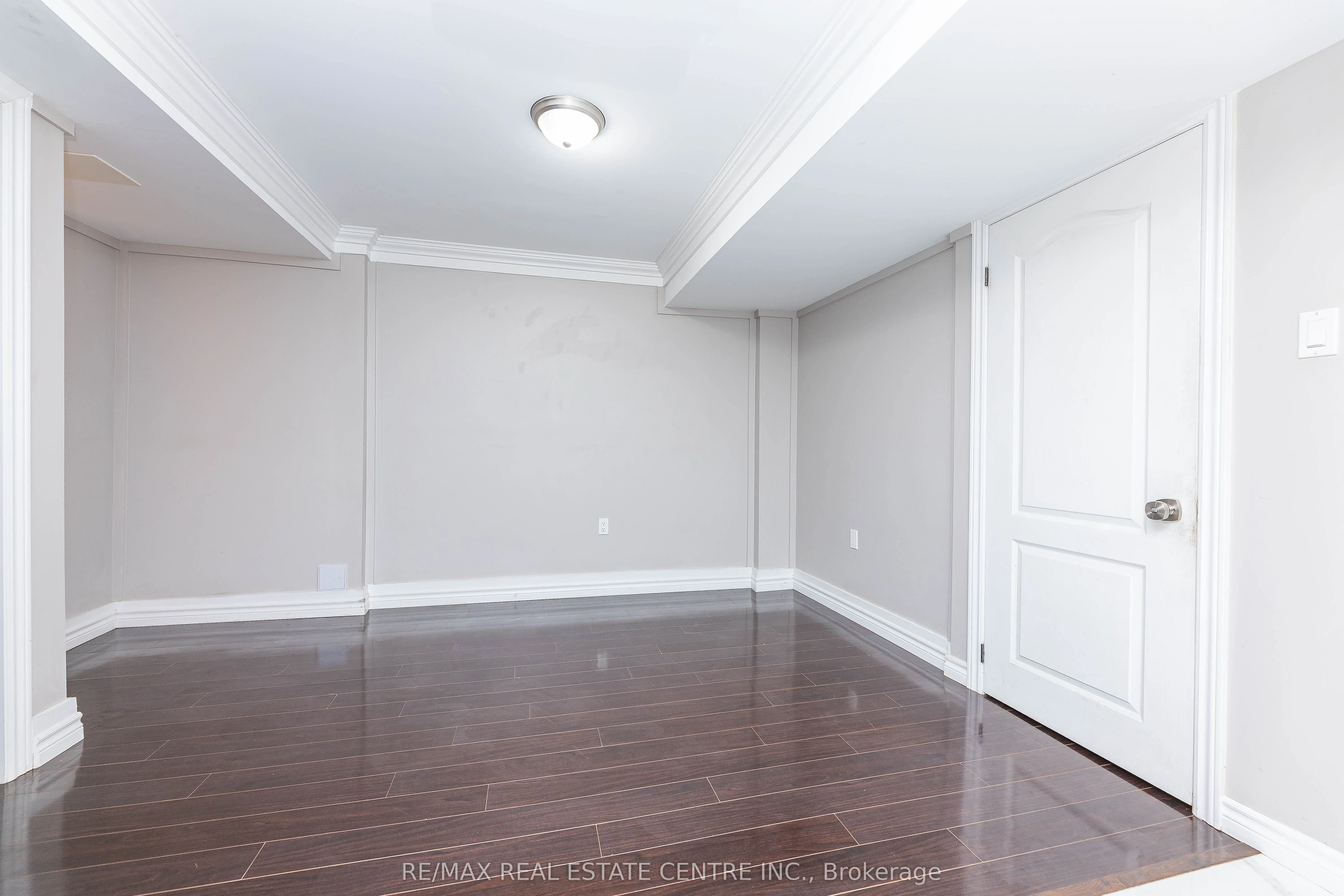 48 Zia Dodda Crescent