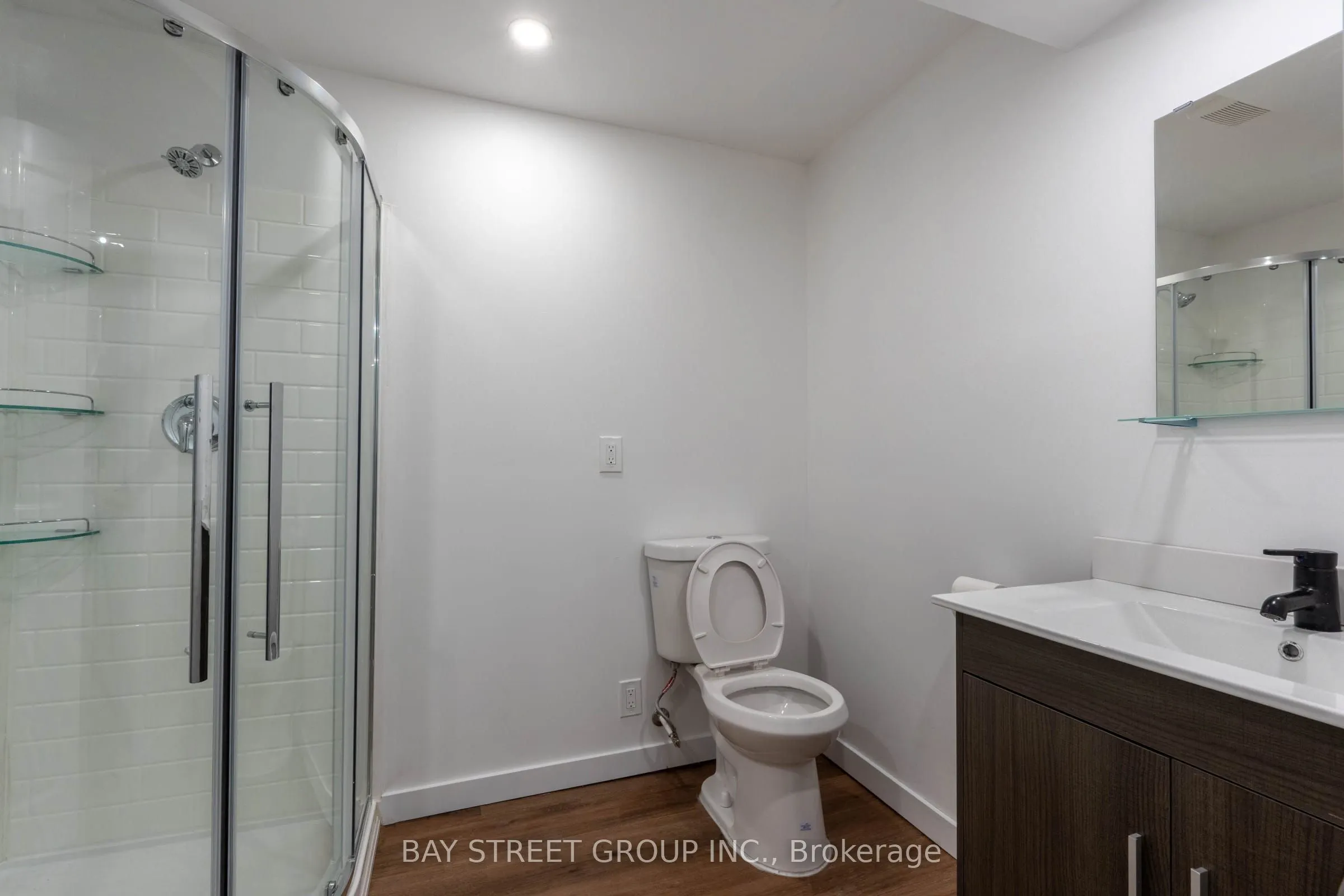 2662 Kinnerton Crescent, #Unit A