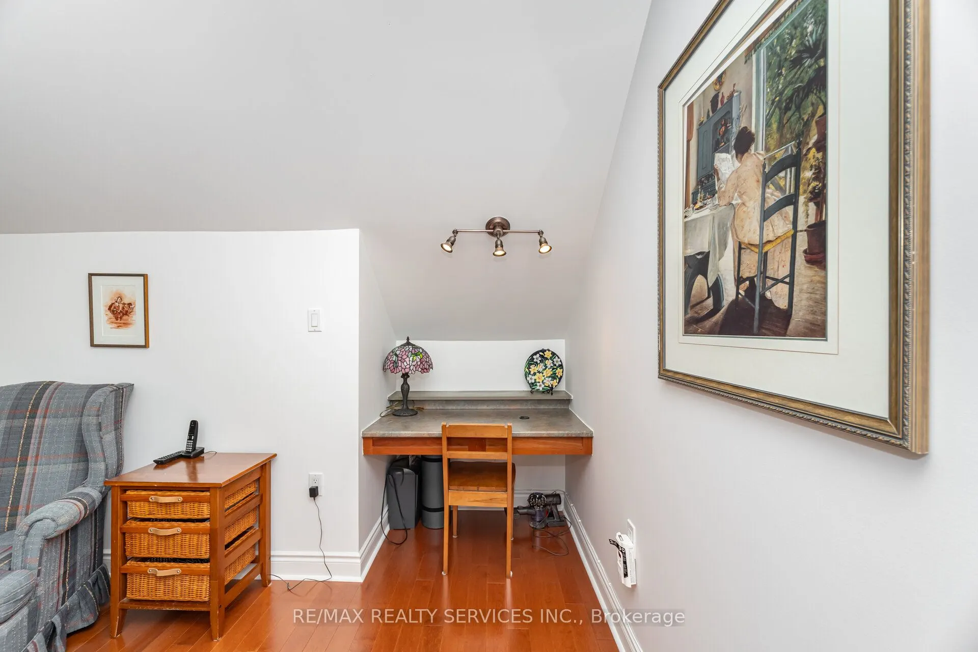 24 Putney Road