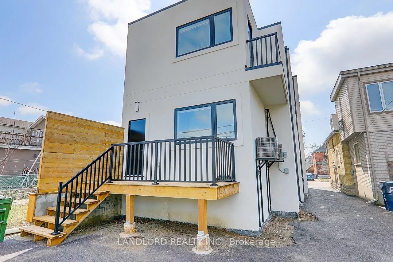 82 Livingstone Avenue, #Upper