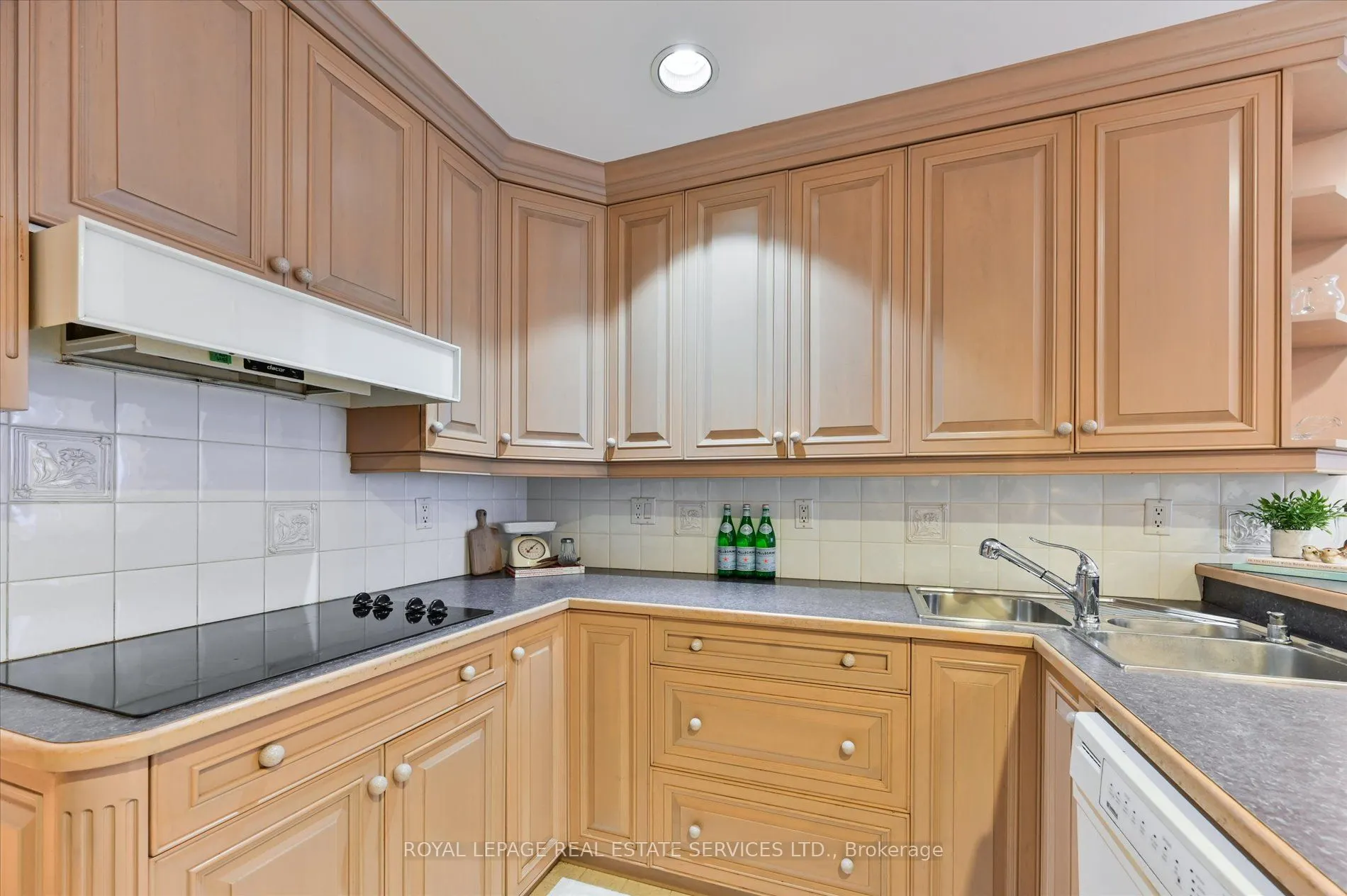 20 Widdicombe Hill
