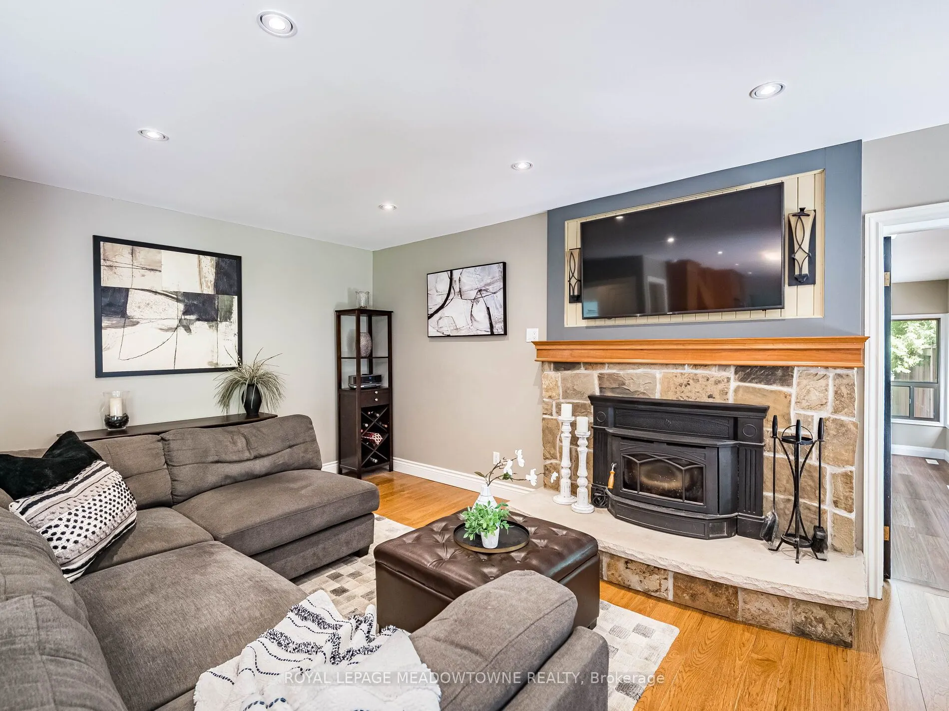 40 Hilltop Drive