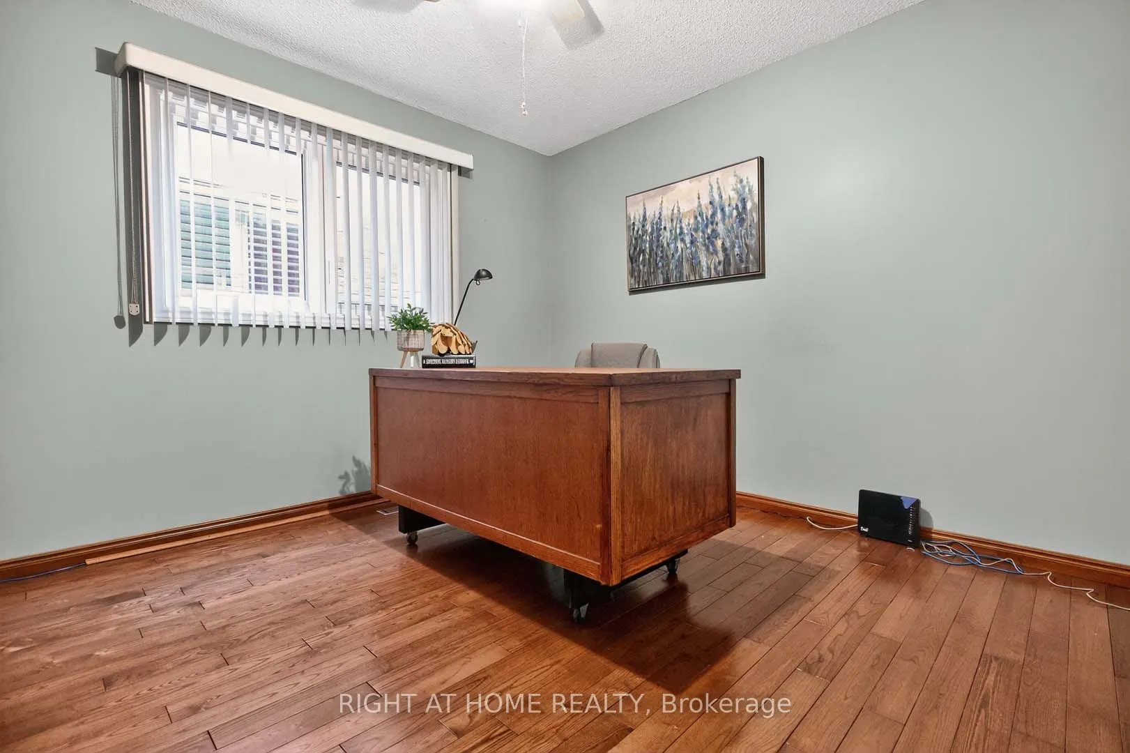 4433 Sedgefield Road