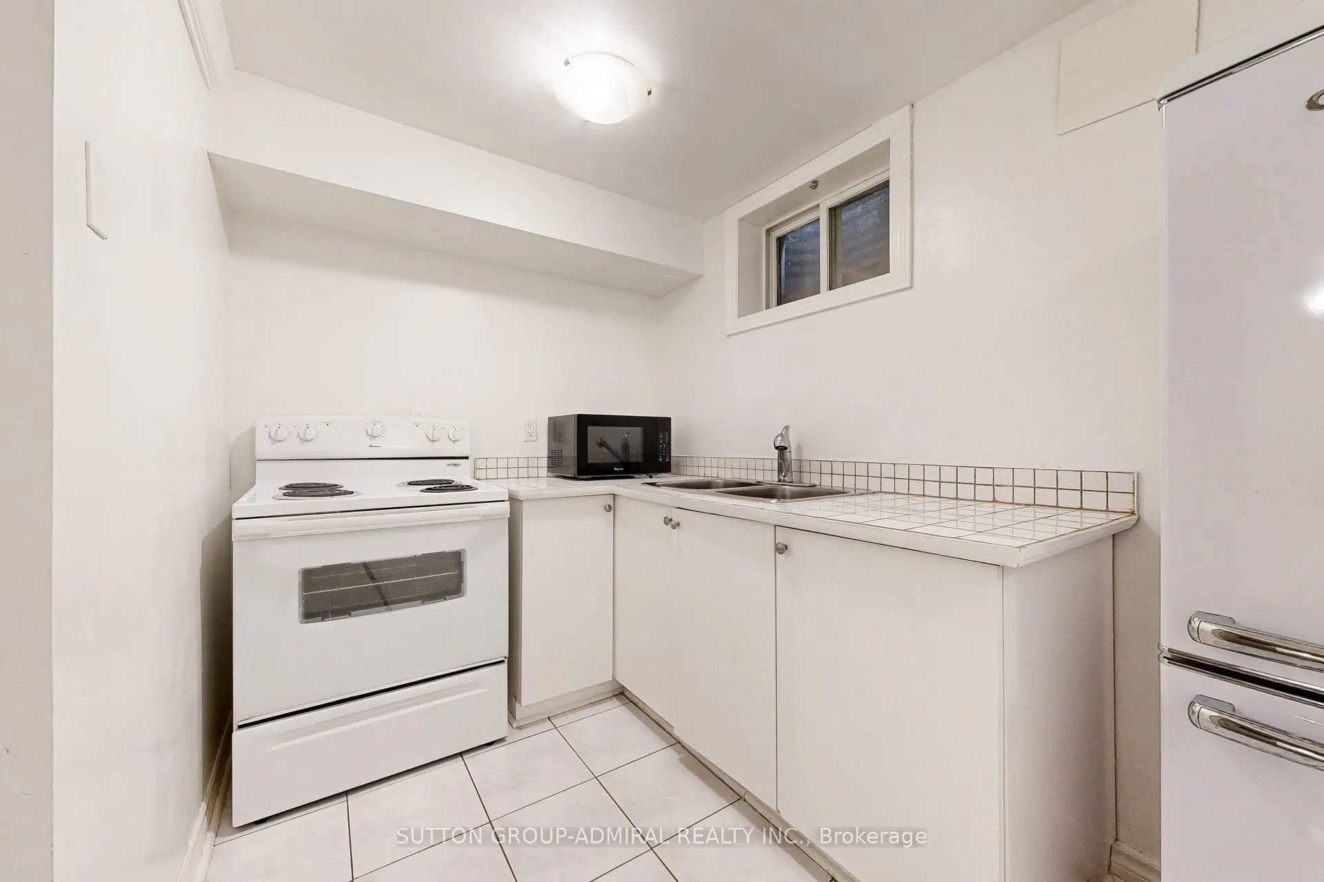 1517 Elm Road, #3