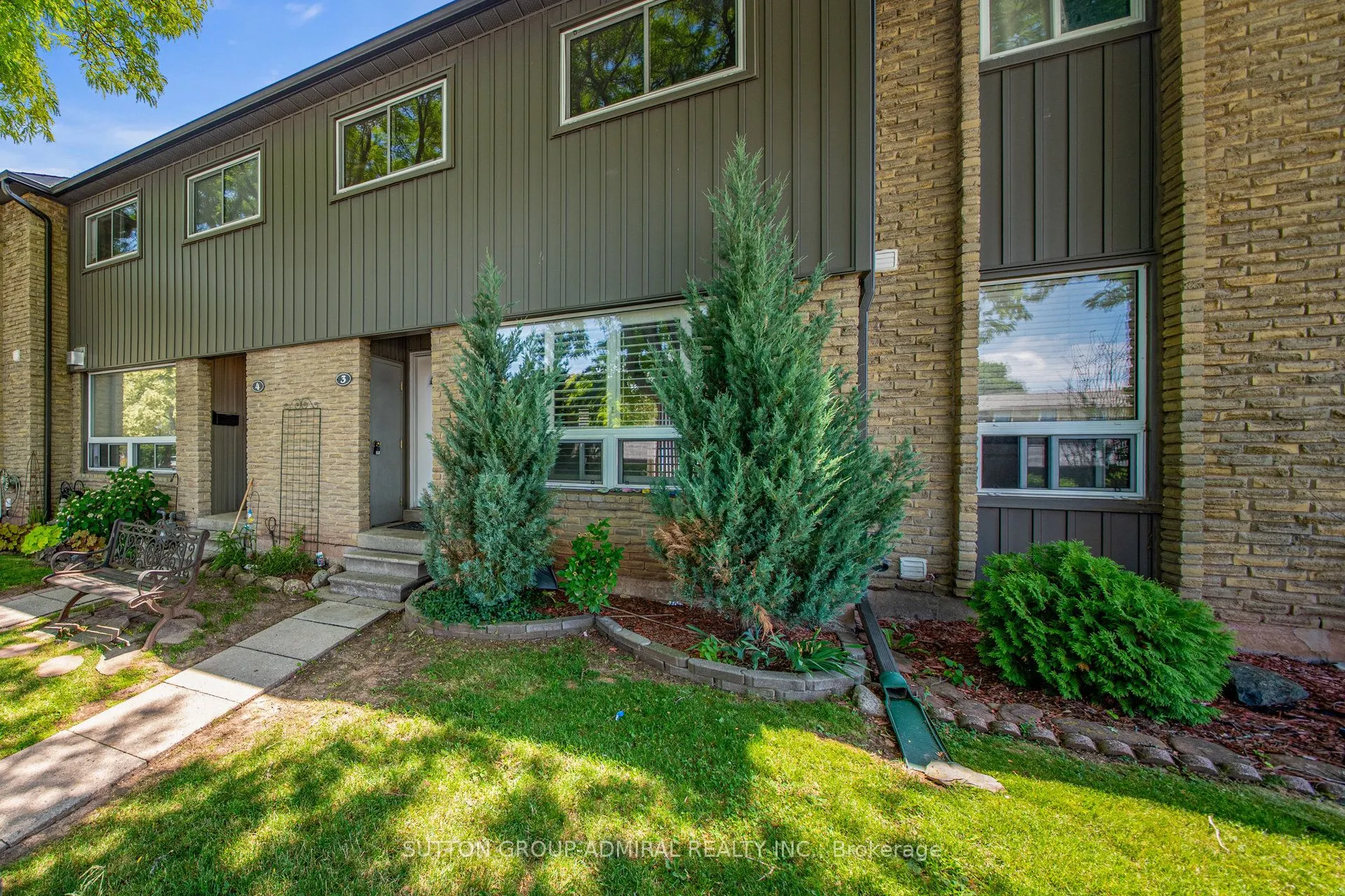1517 Elm Road, #3