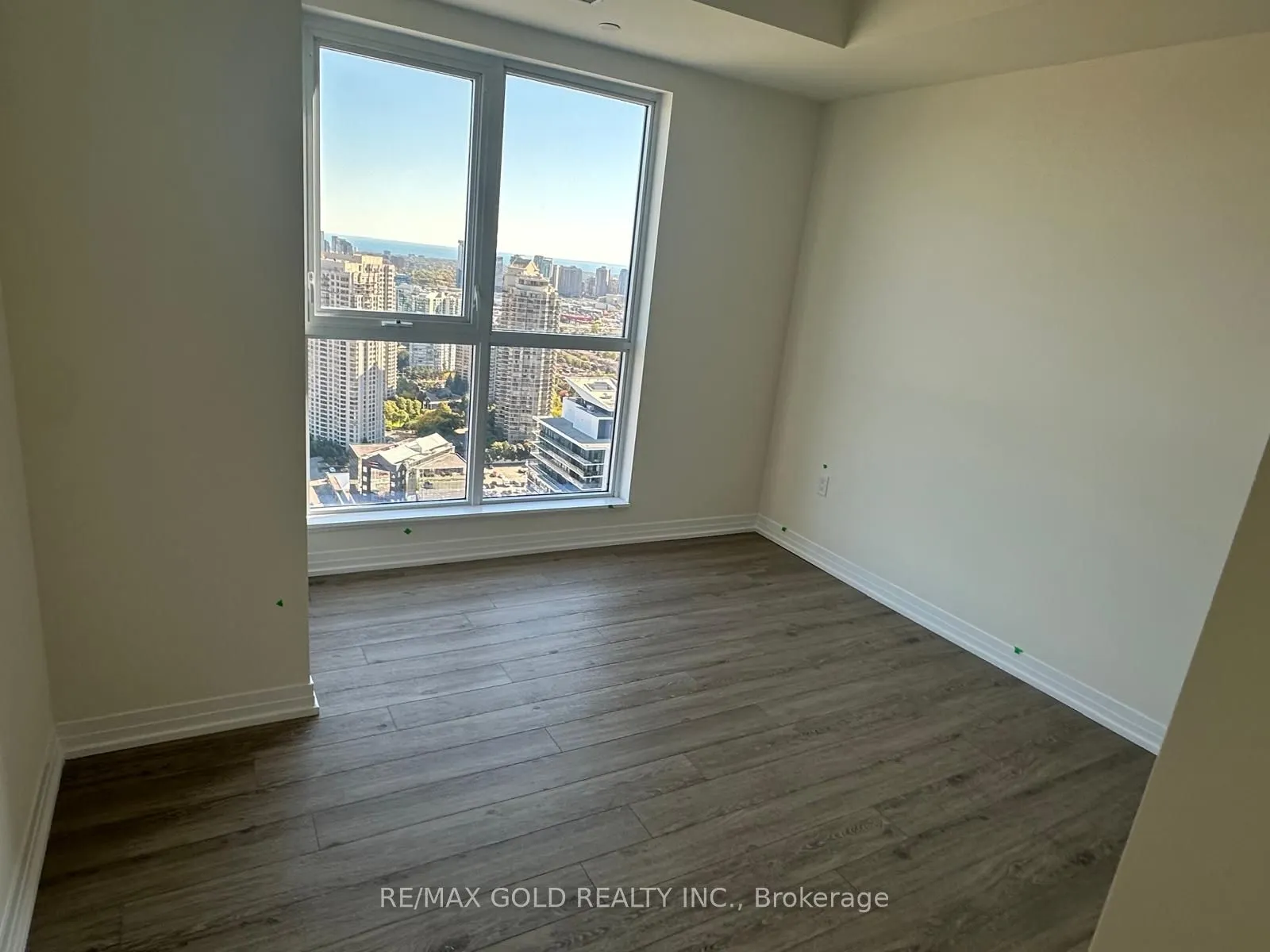 15 Watergarden Drive, #3701