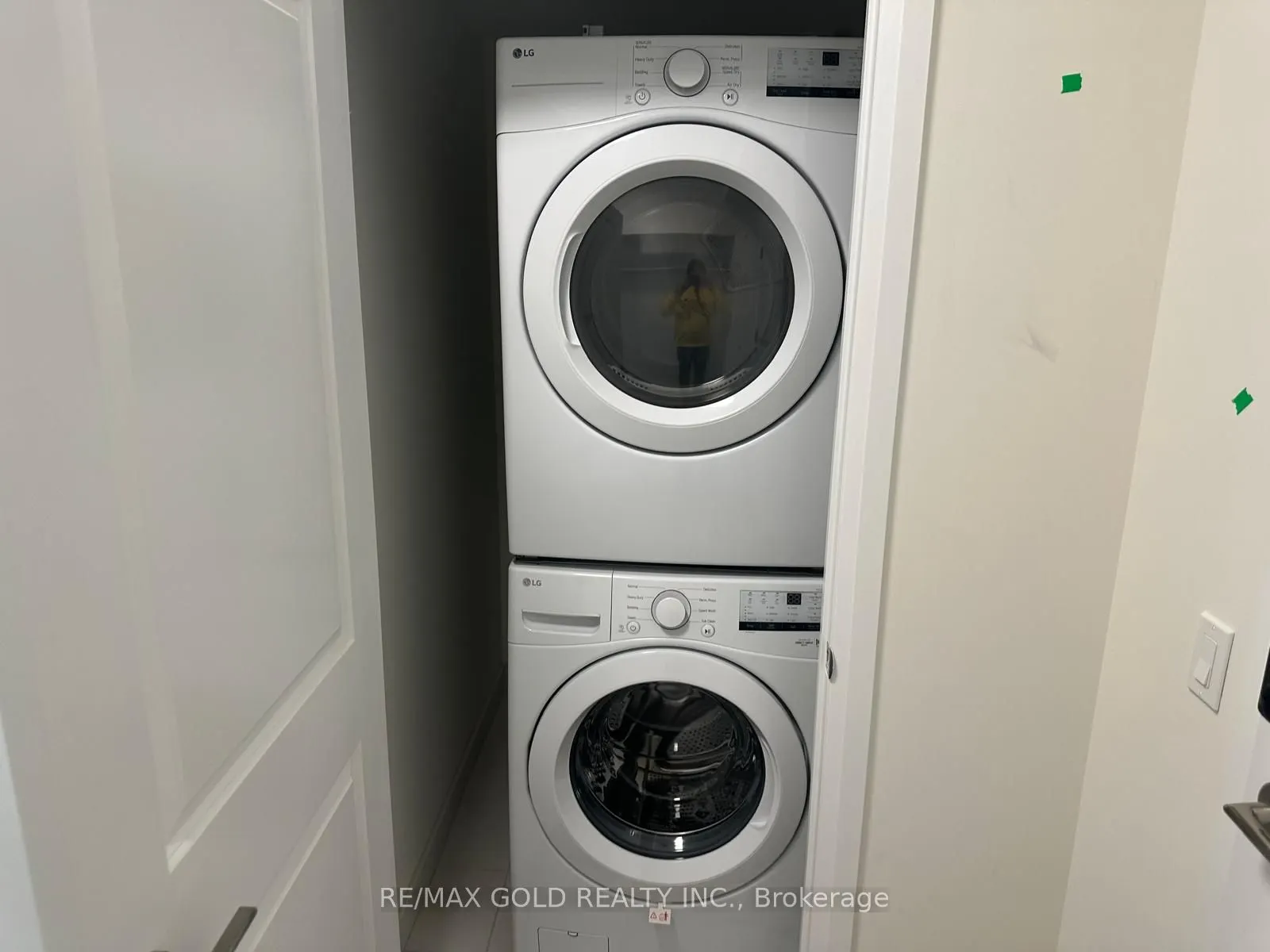 15 Watergarden Drive, #3701