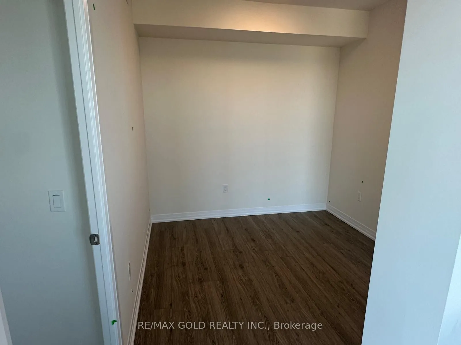 15 Watergarden Drive, #3701
