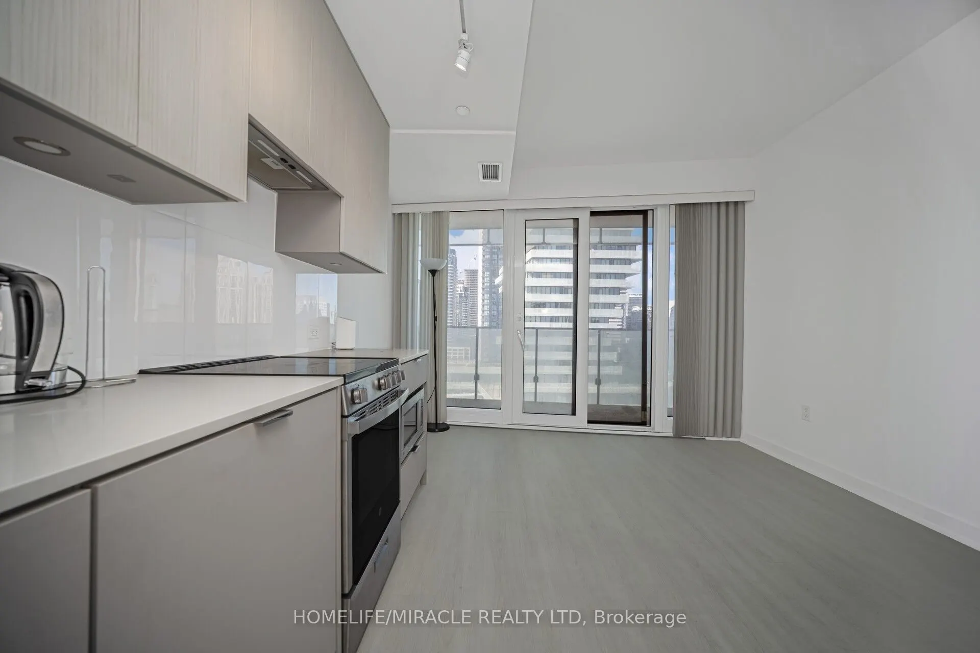 3883 Quartz Road, #1002