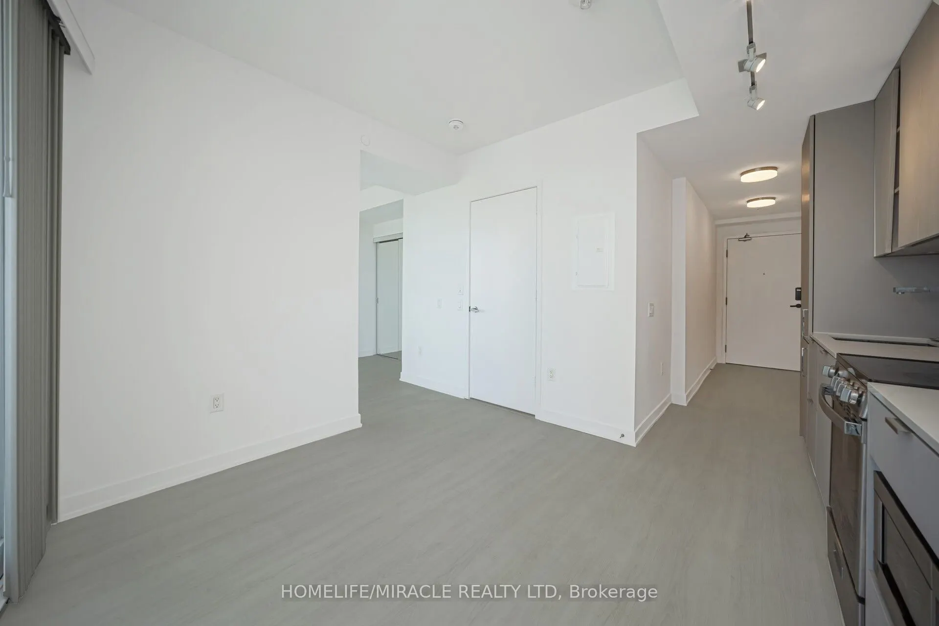 3883 Quartz Road, #1002