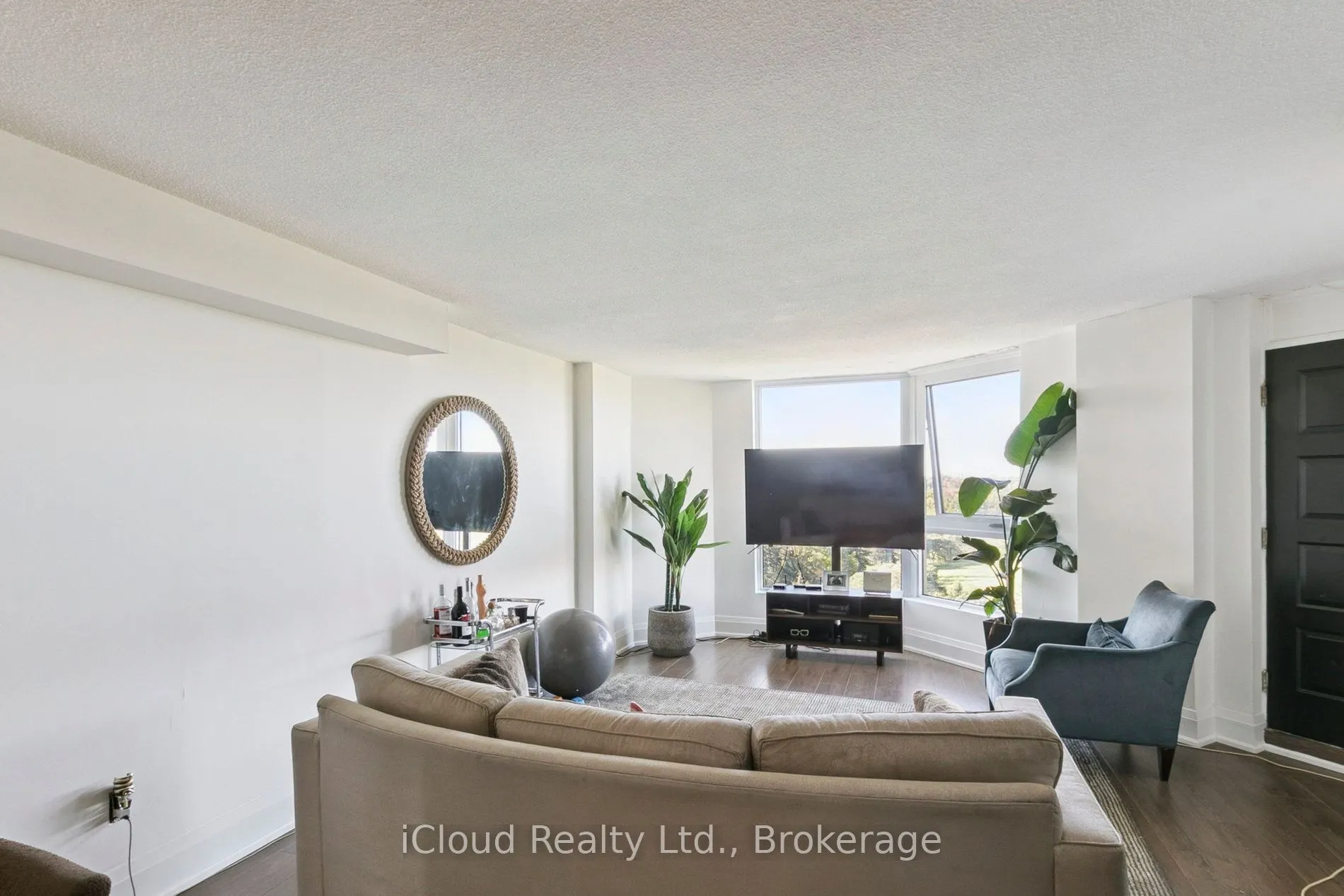 238 Albion Road, #1108
