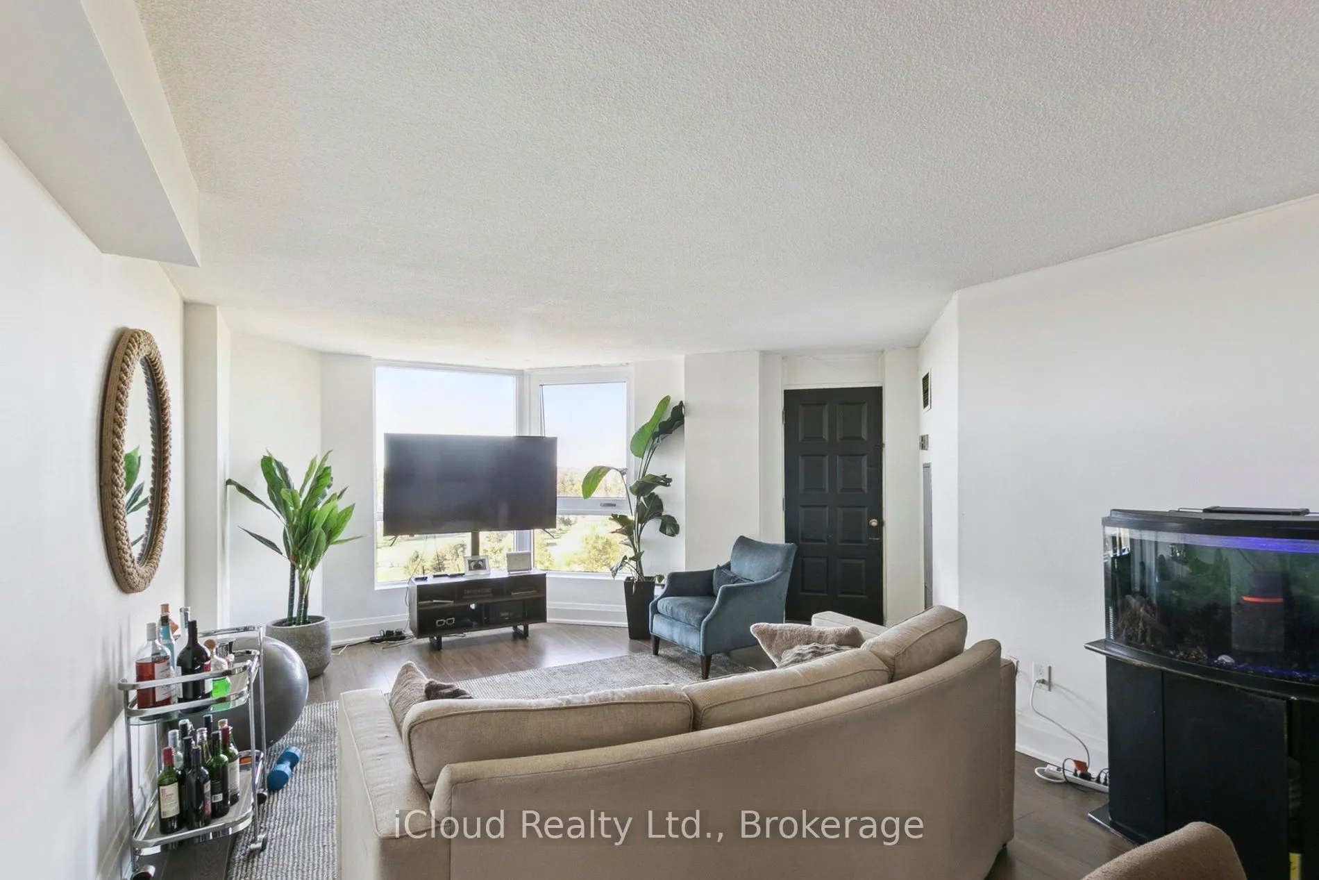 238 Albion Road, #1108