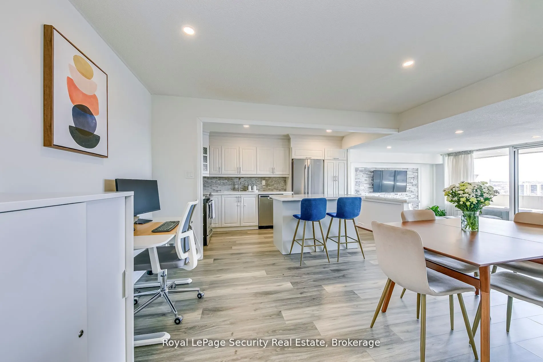 260 Scarlett Road, #2005