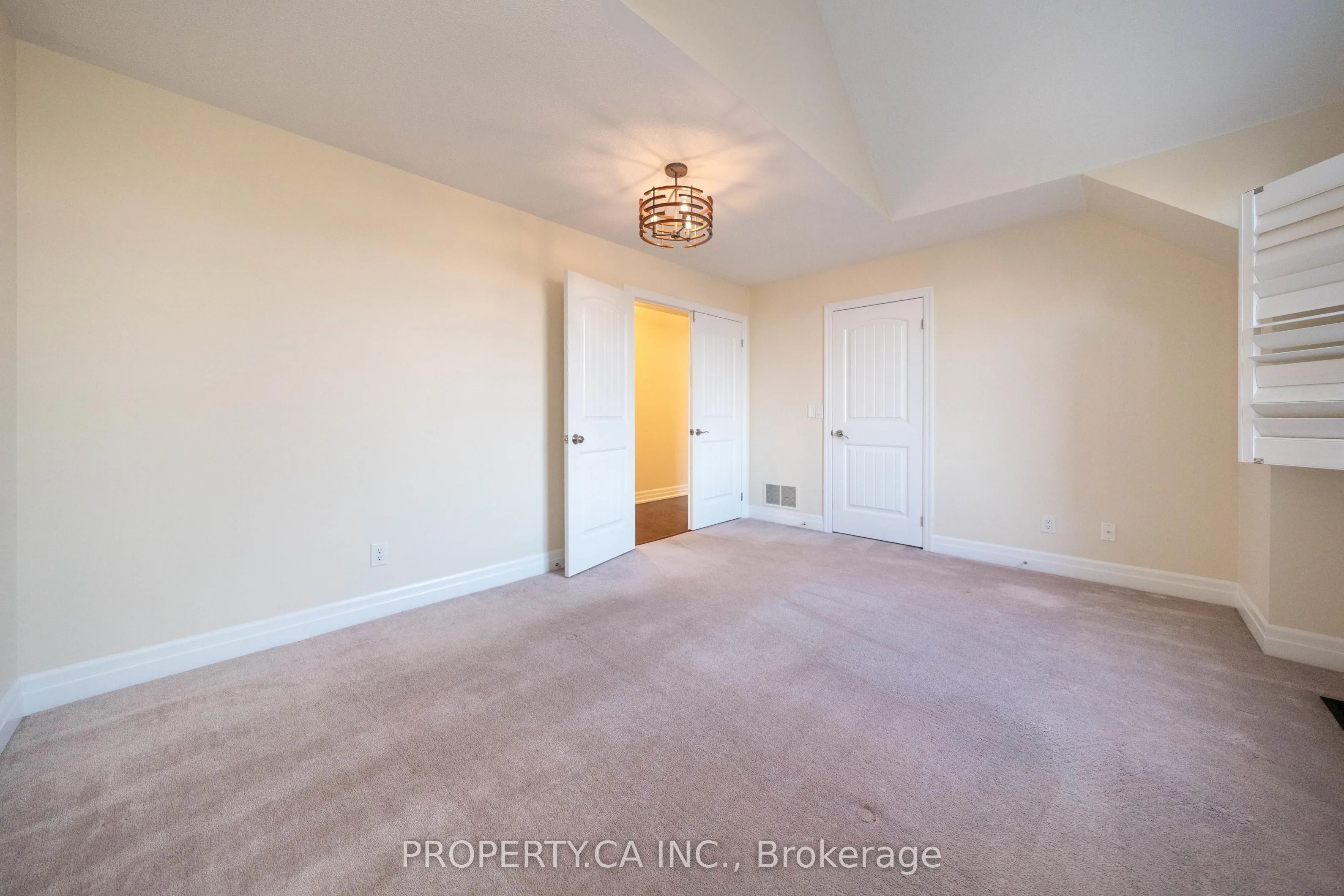 36 Bardoe Crescent