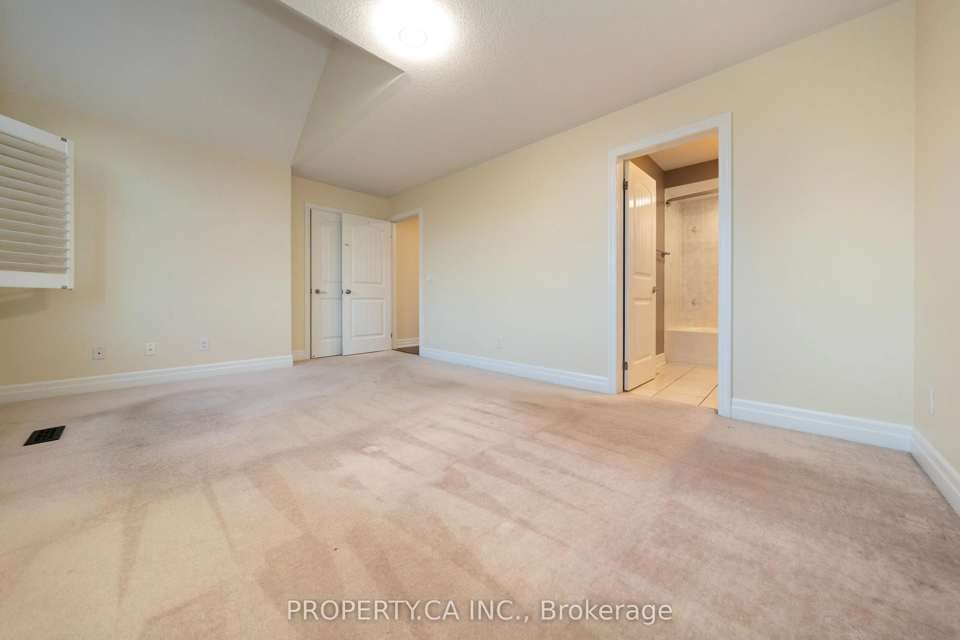 36 Bardoe Crescent