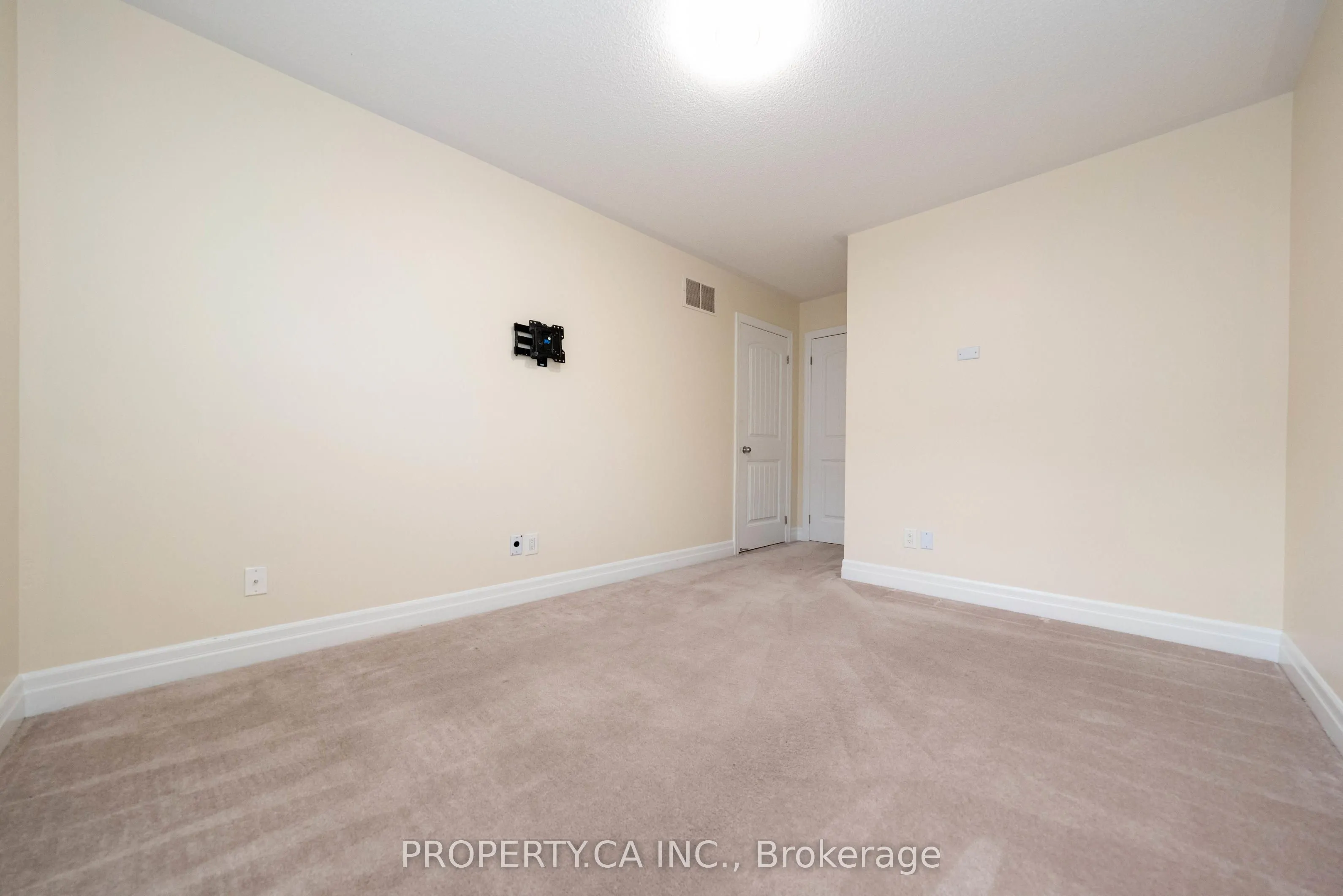36 Bardoe Crescent