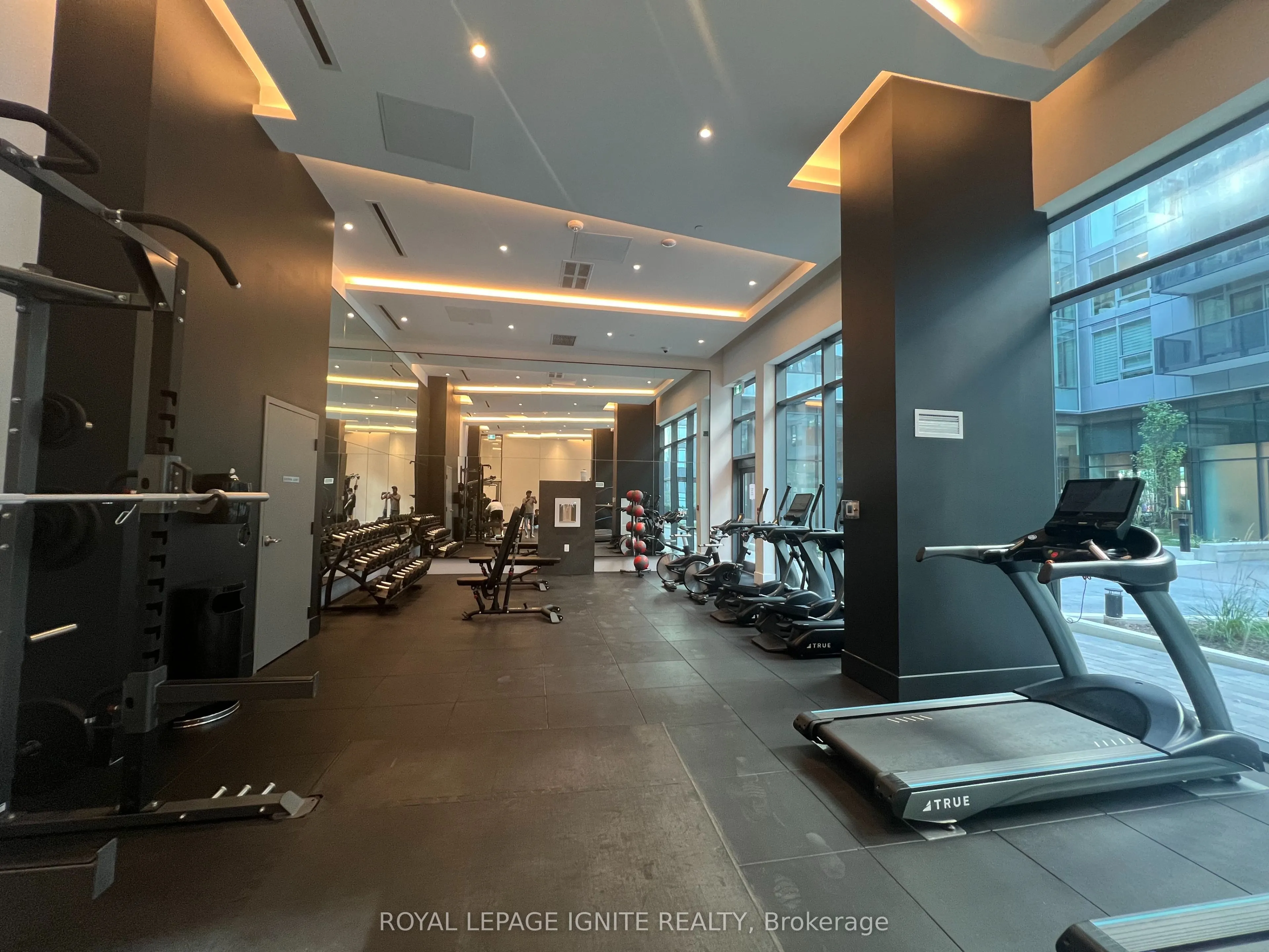 2450 Old Bronte Road, #518