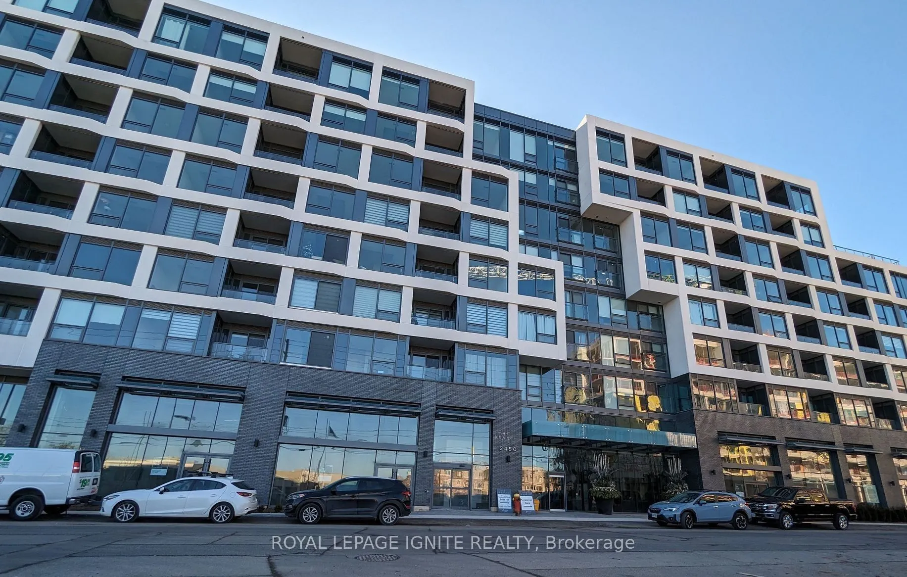 2450 Old Bronte Road, #518