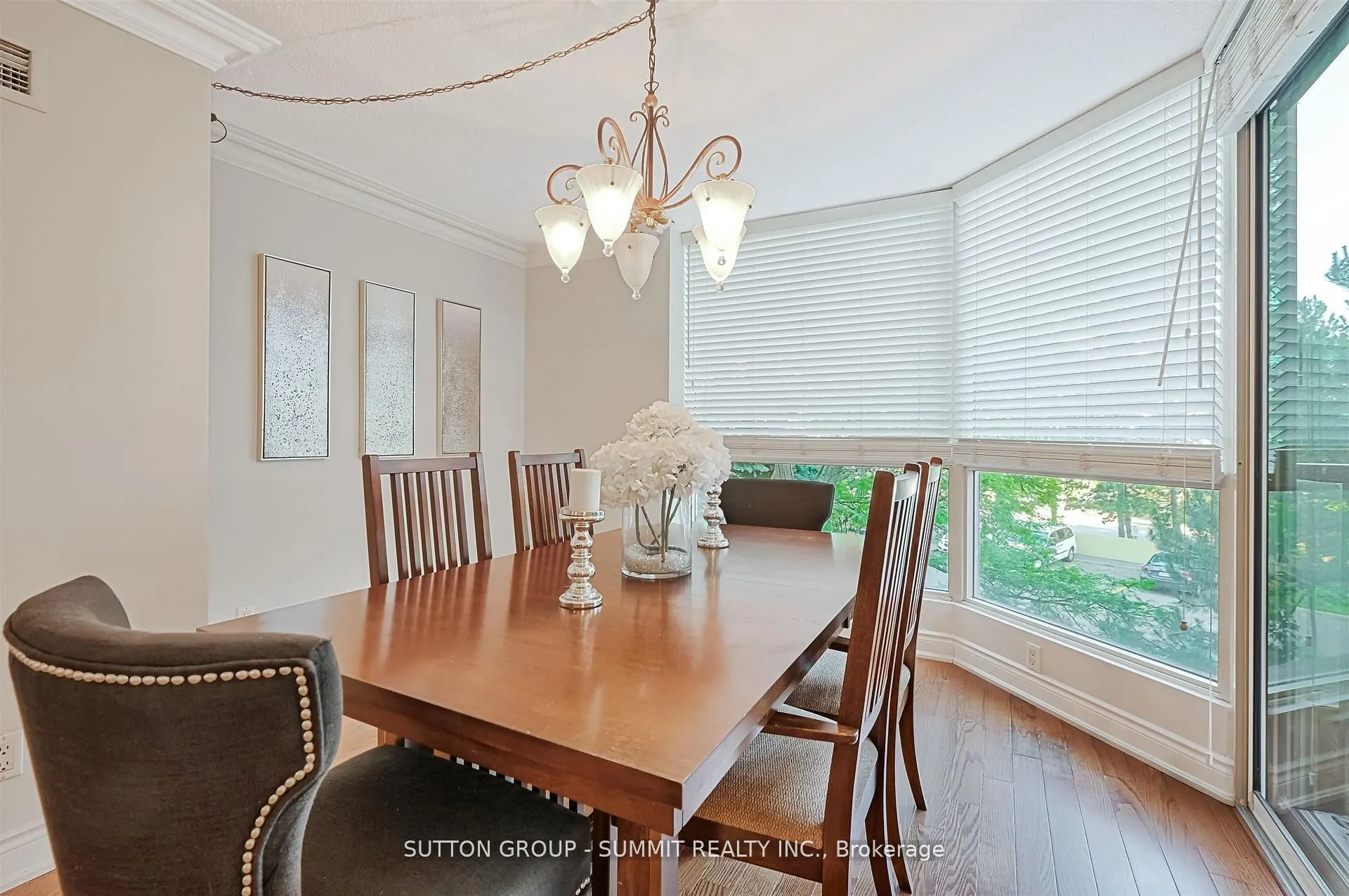 55 KINGSBRIDGE GARDEN Circle, #209