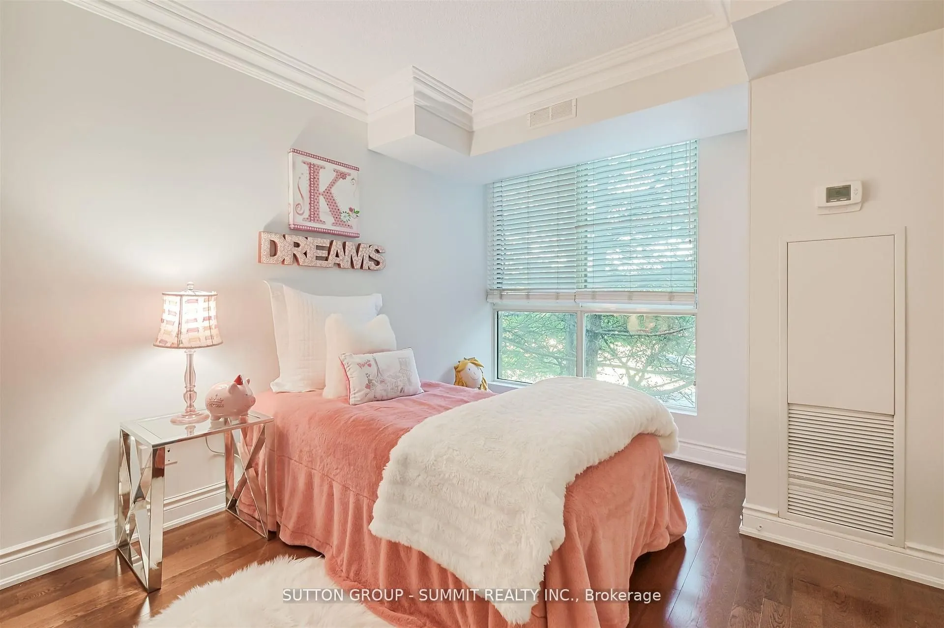 55 KINGSBRIDGE GARDEN Circle, #209