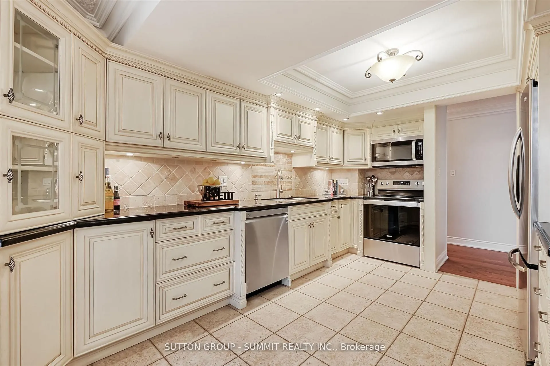 55 KINGSBRIDGE GARDEN Circle, #209