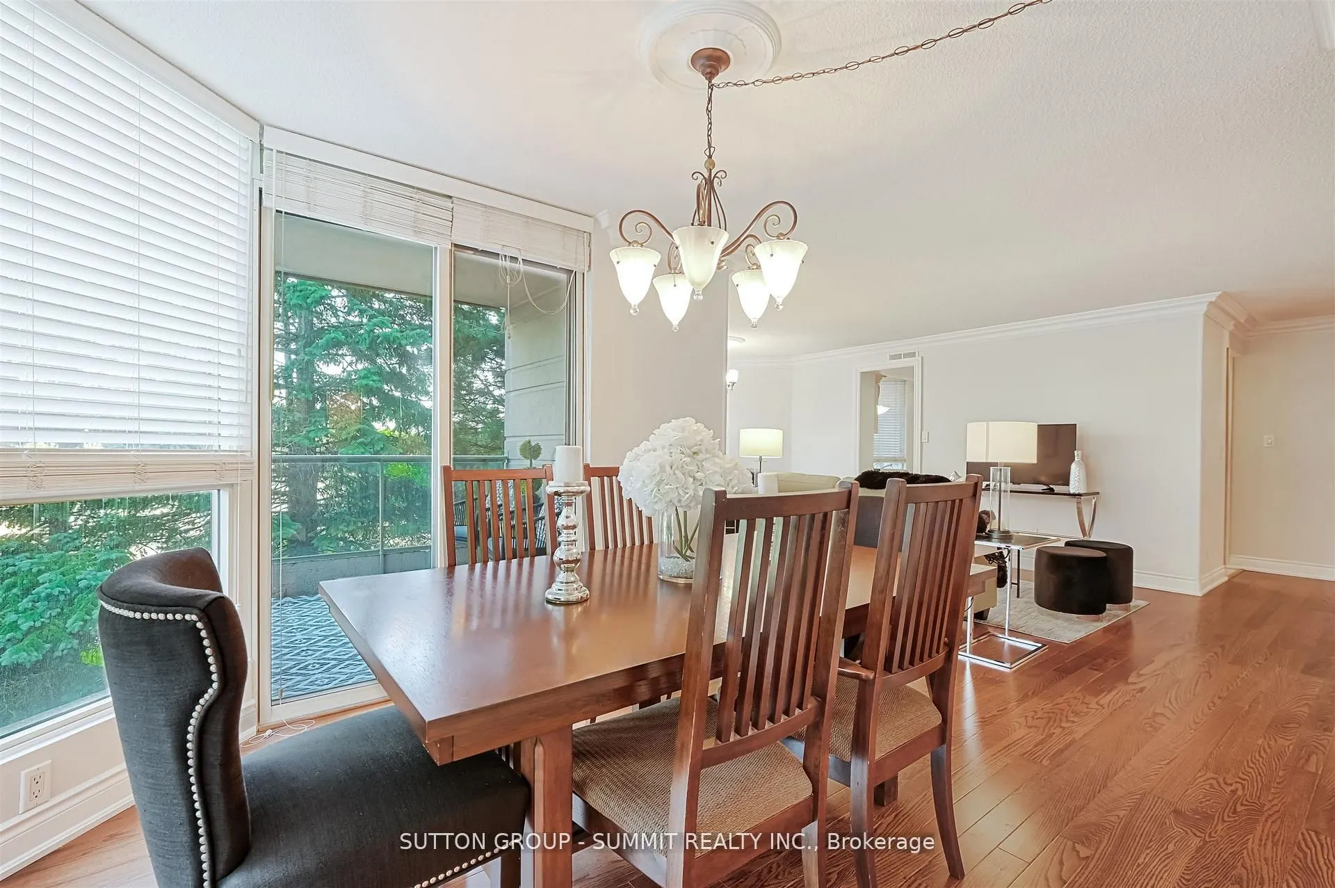 55 KINGSBRIDGE GARDEN Circle, #209