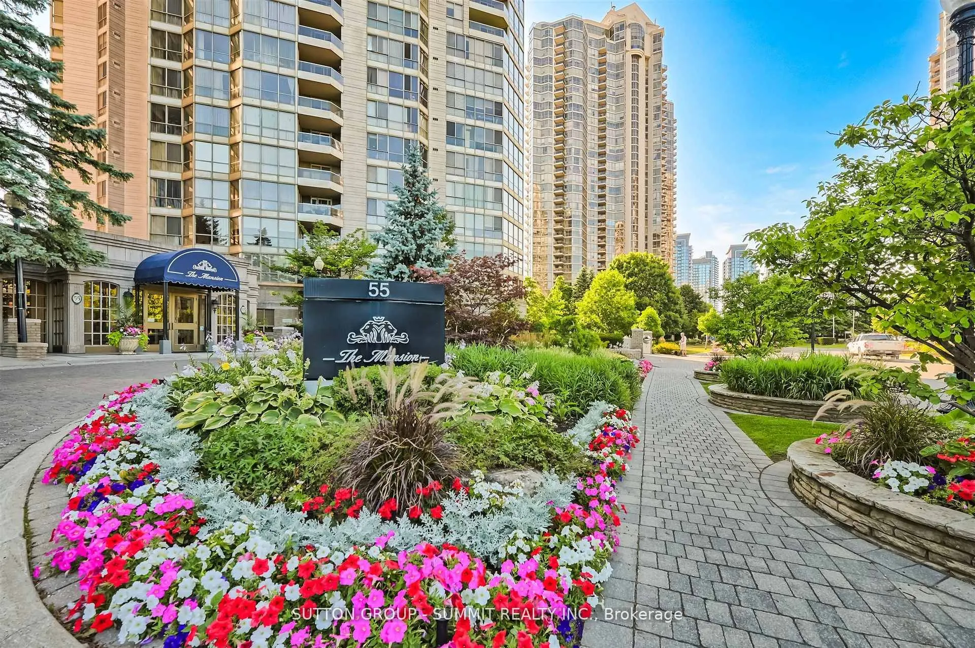 55 KINGSBRIDGE GARDEN Circle, #209